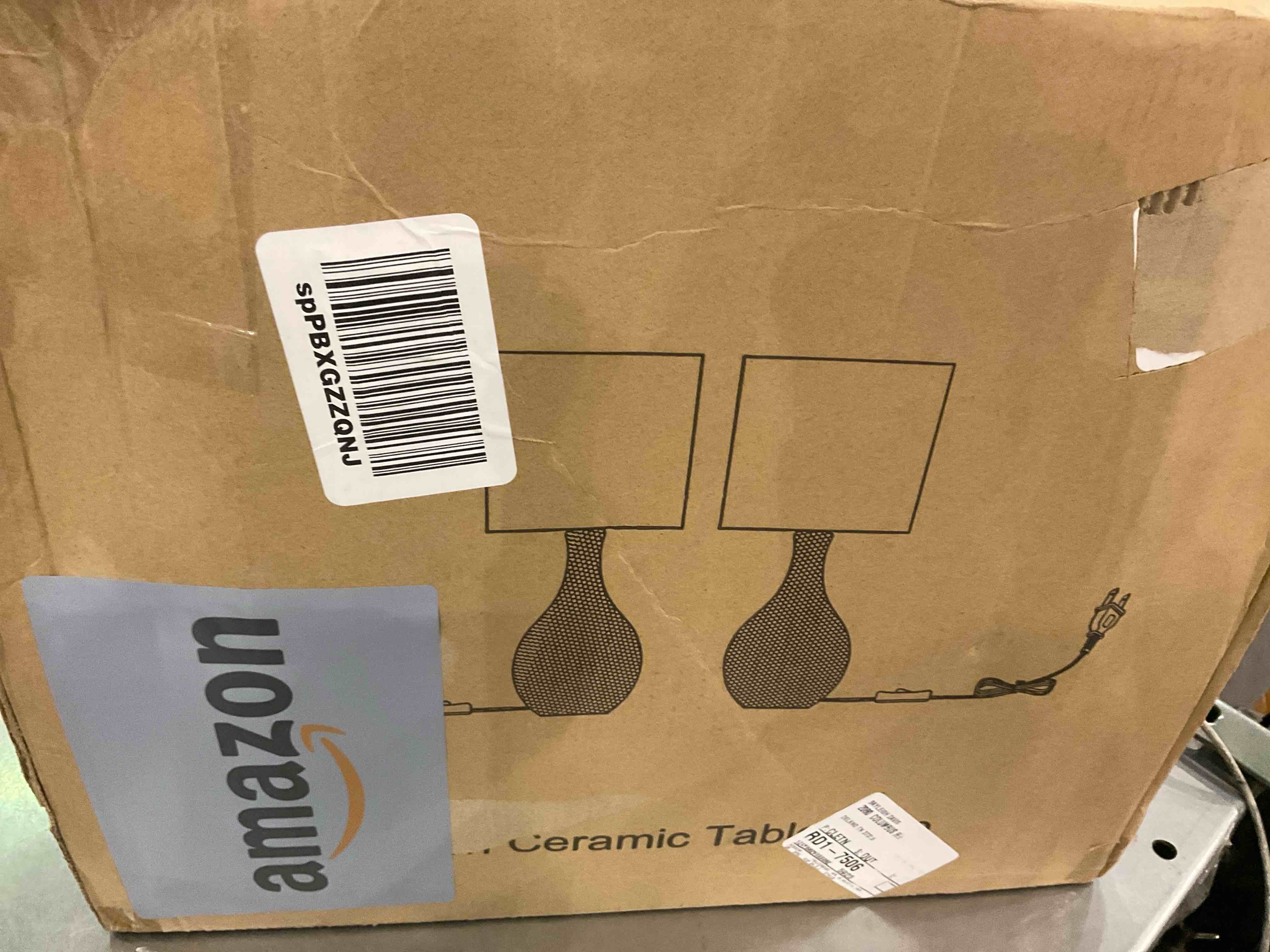https://s3.amazonaws.com/lotting-images-prod/BargainHunt/EXS01495367_1716404504769.jpeg