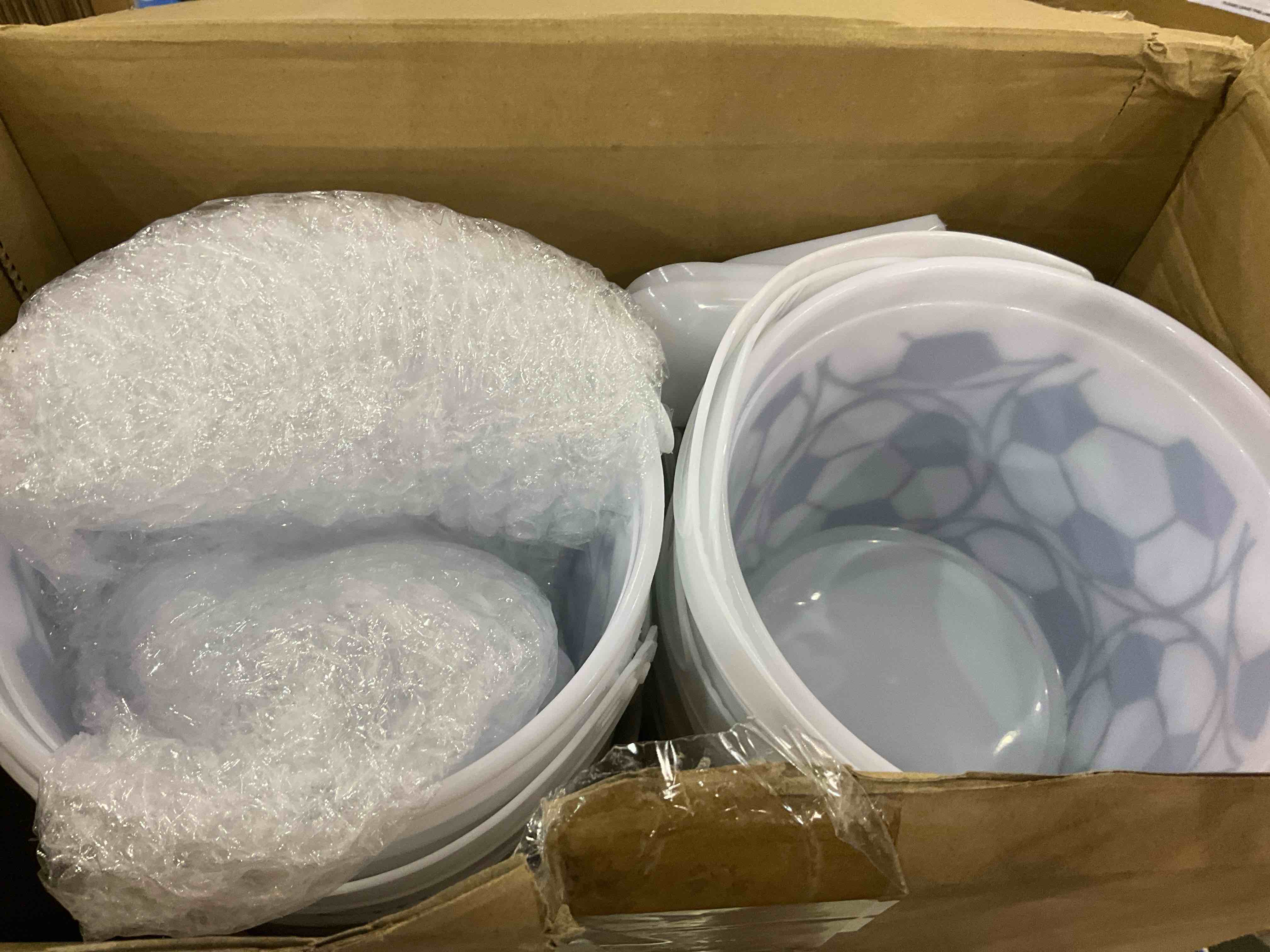 https://s3.amazonaws.com/lotting-images-prod/BargainHunt/EXS01495377_1716405554316.jpeg
