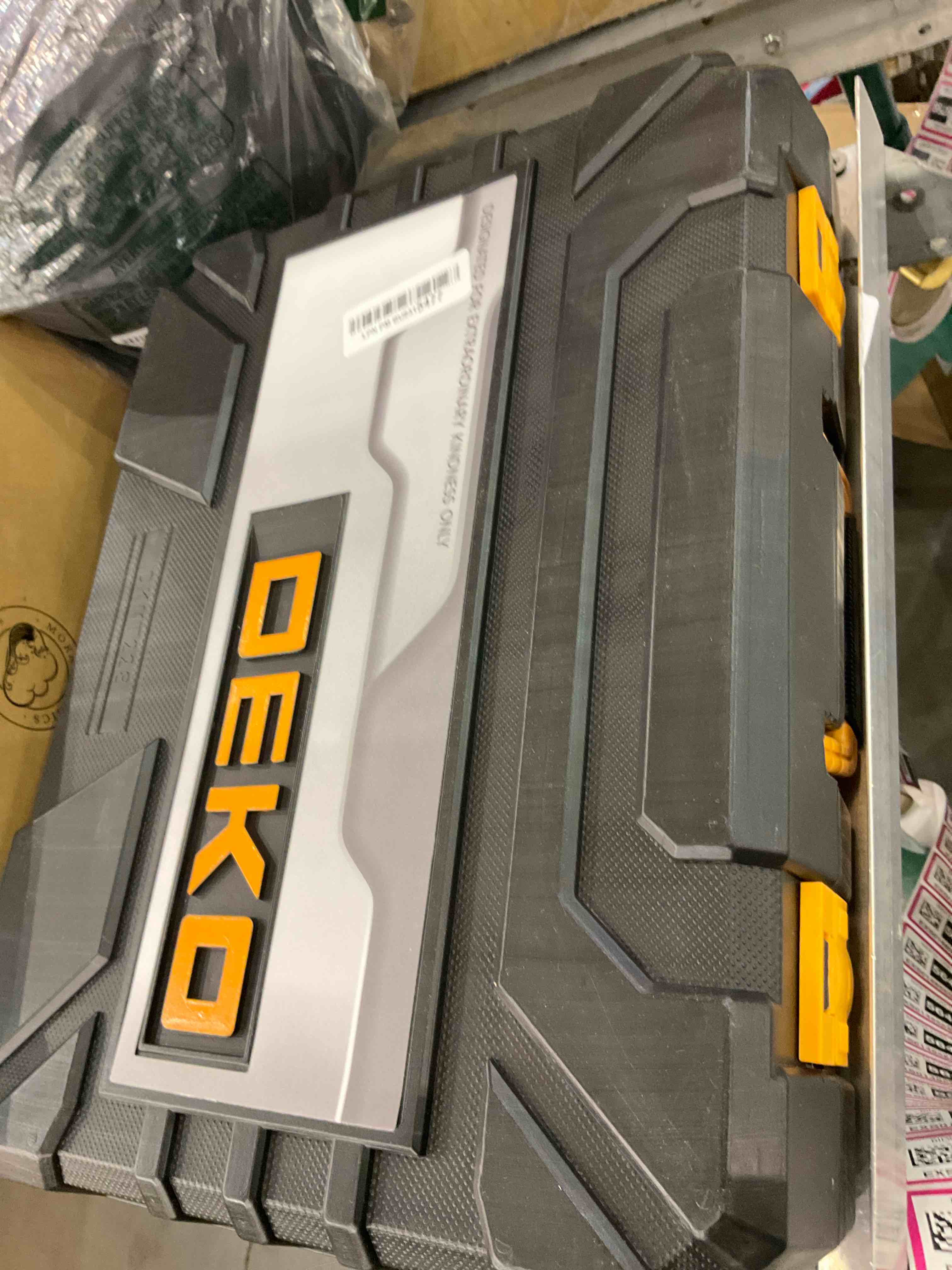 https://s3.amazonaws.com/lotting-images-prod/BargainHunt/EXS01495636_1717071522260.jpeg