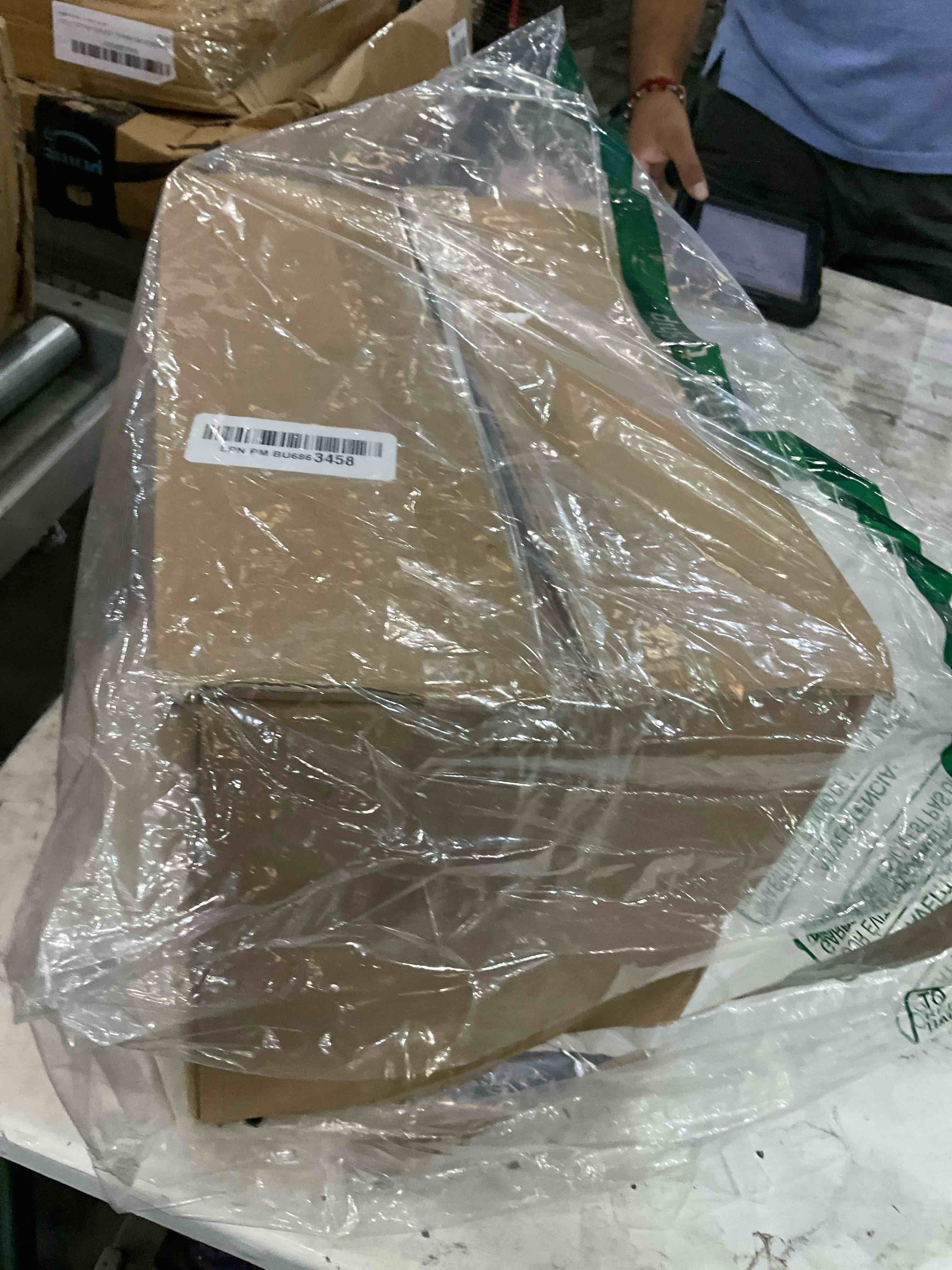 https://s3.amazonaws.com/lotting-images-prod/BargainHunt/EXS01495645_1717072388230.jpeg