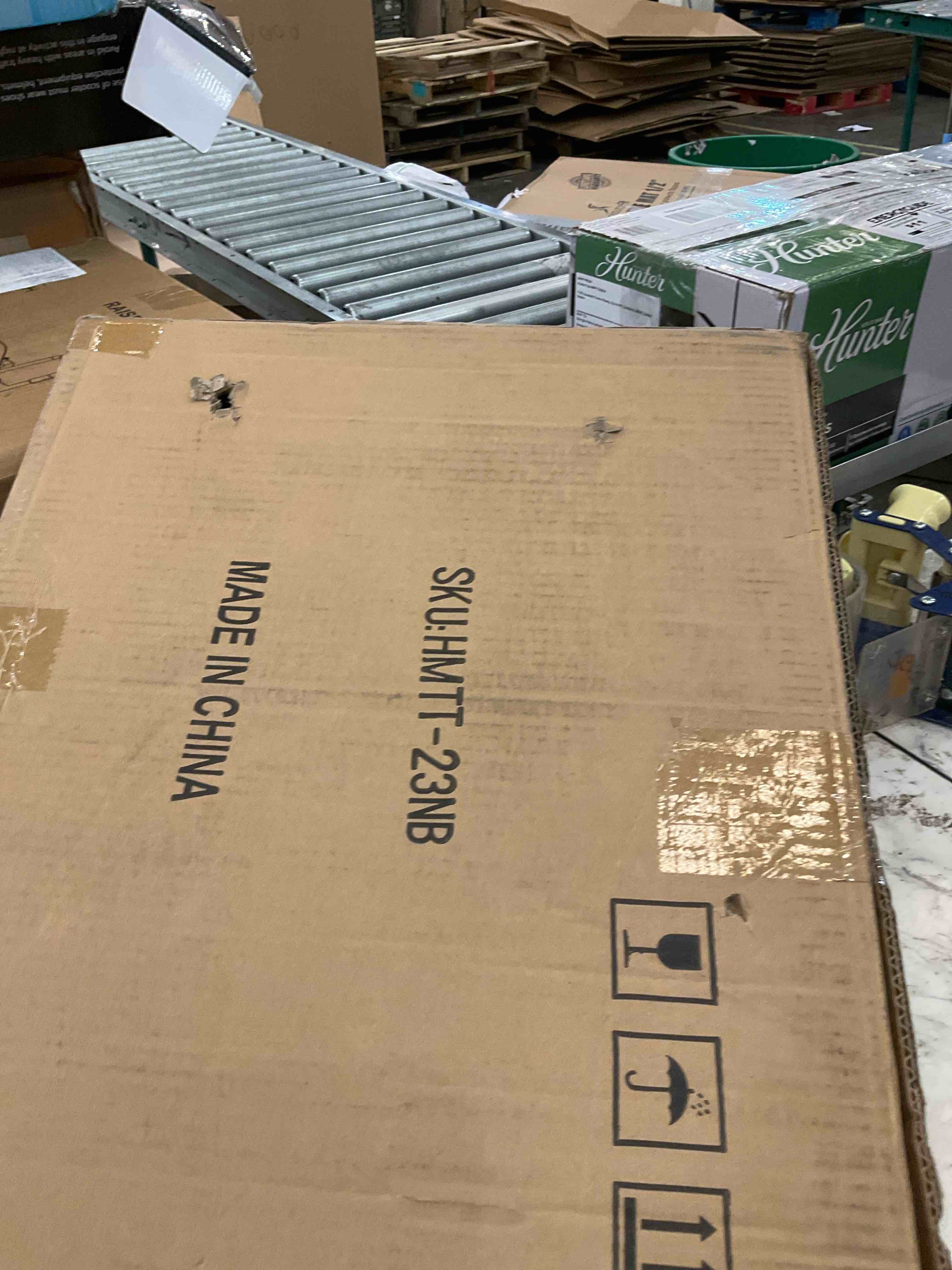 https://s3.amazonaws.com/lotting-images-prod/BargainHunt/EXS01495715_1717087583430.jpeg
