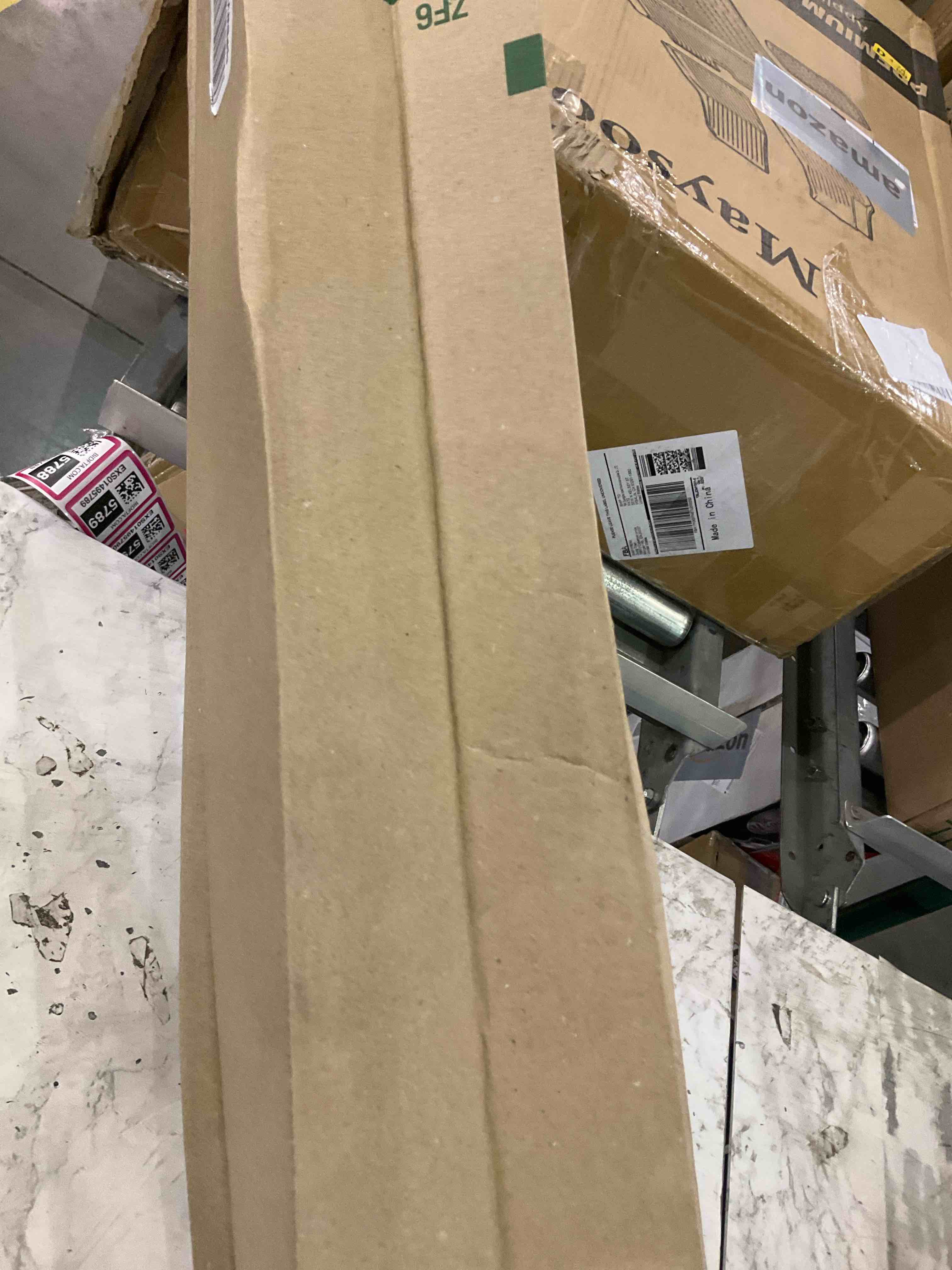https://s3.amazonaws.com/lotting-images-prod/BargainHunt/EXS01495775_1717154352520.jpeg