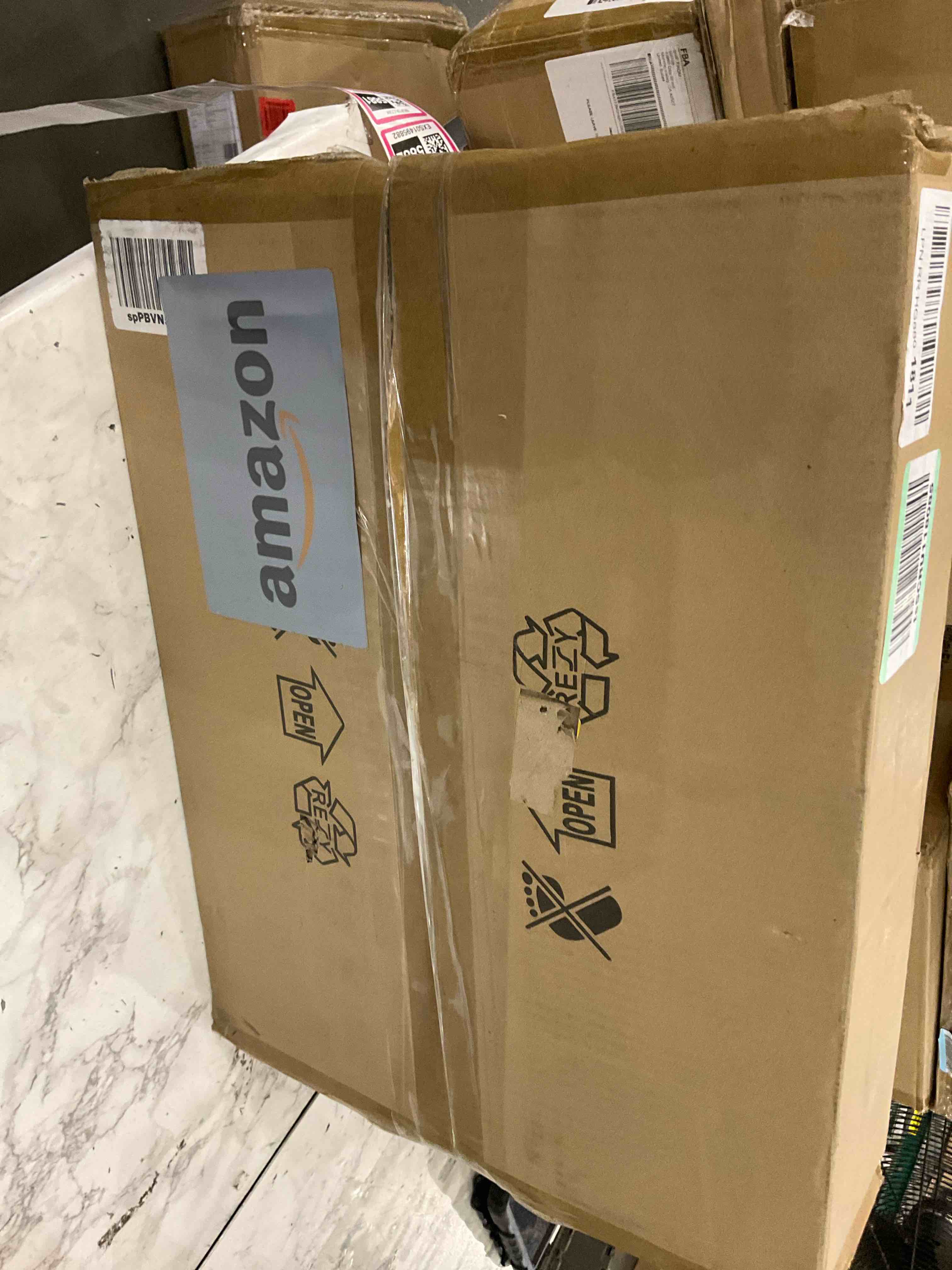 https://s3.amazonaws.com/lotting-images-prod/BargainHunt/EXS01495875_1717169850336.jpeg