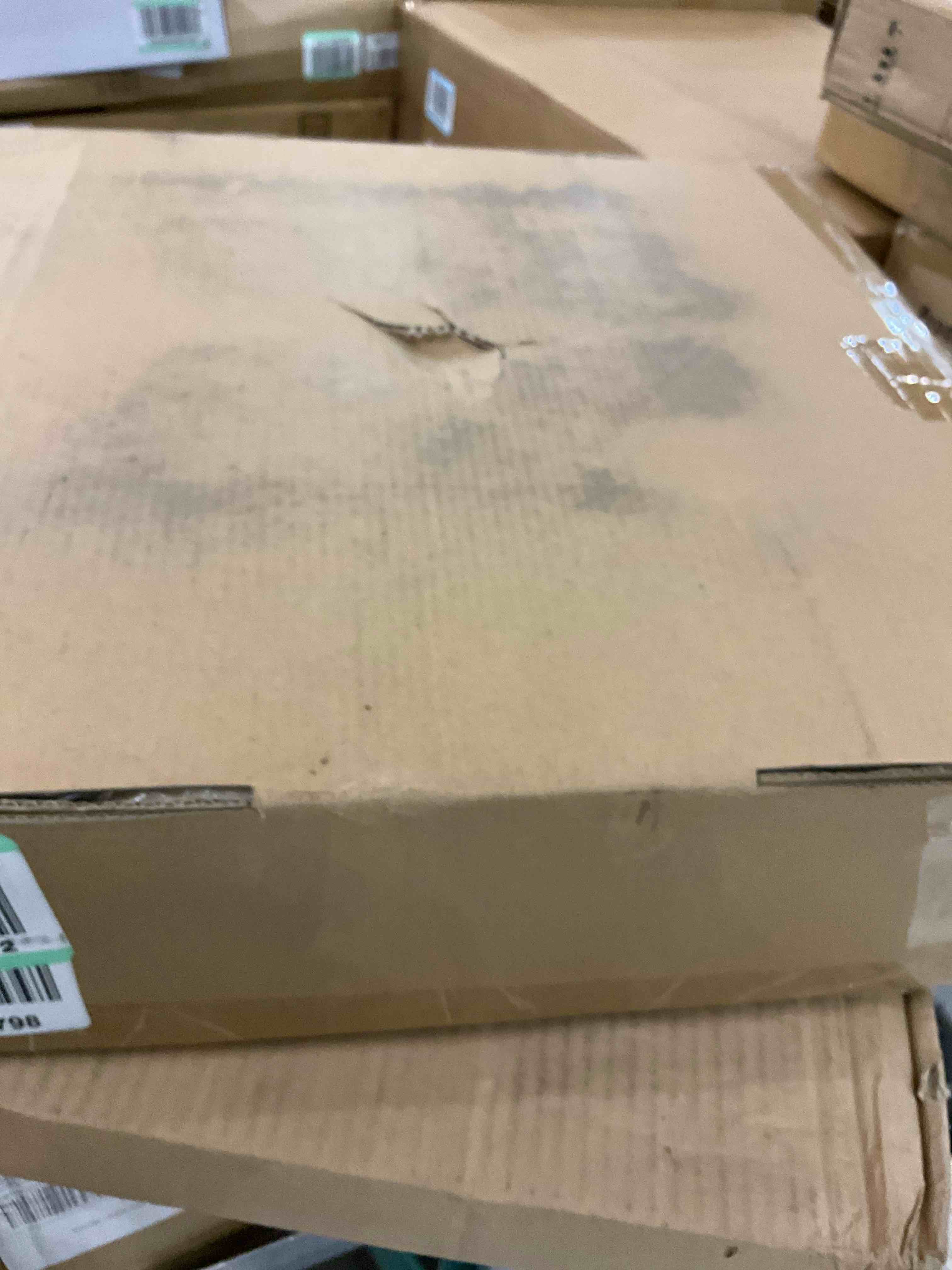 https://s3.amazonaws.com/lotting-images-prod/BargainHunt/EXS01495877_1717169957958.jpeg
