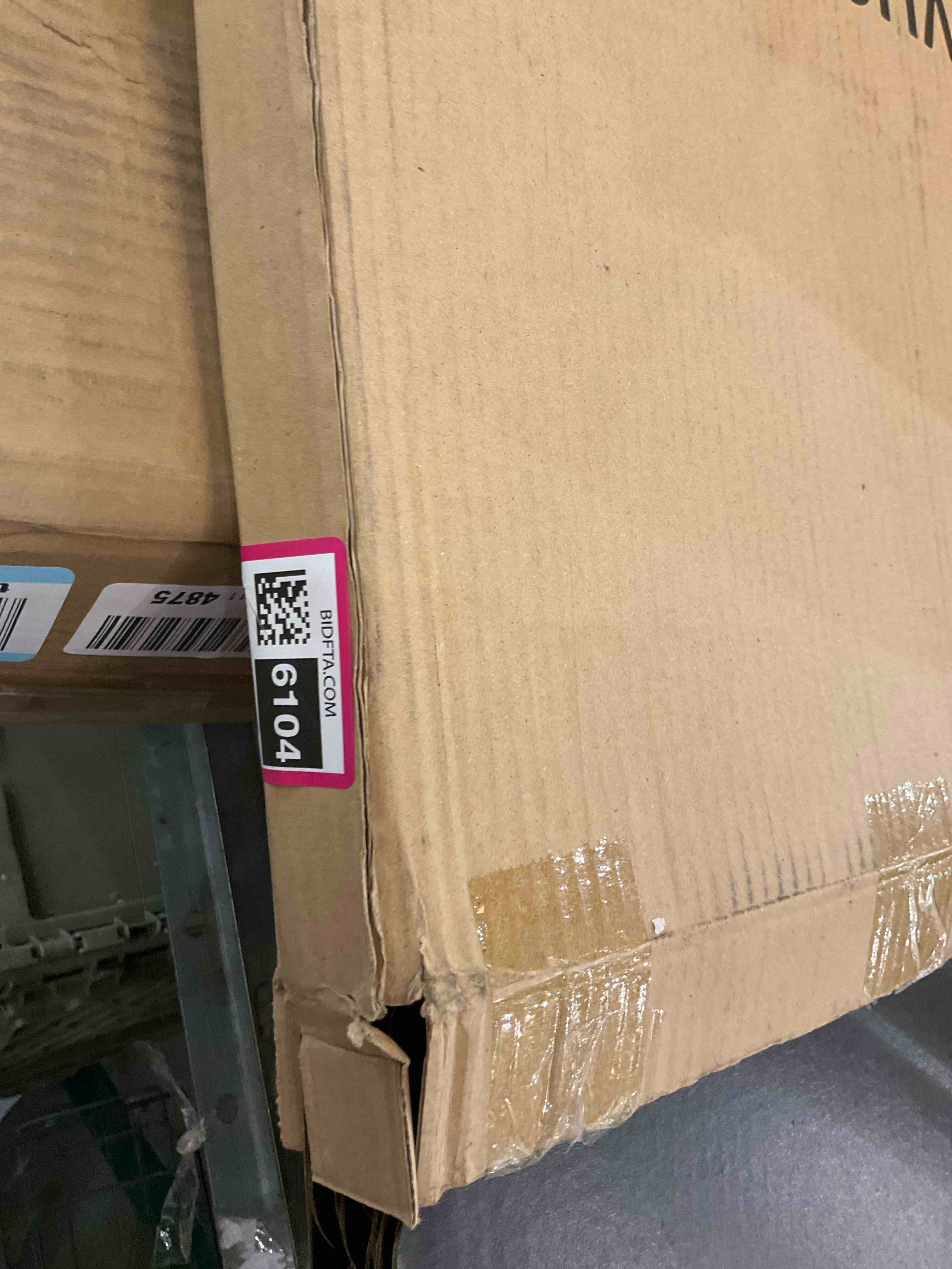 https://s3.amazonaws.com/lotting-images-prod/BargainHunt/EXS01496104_1718042041354.jpeg