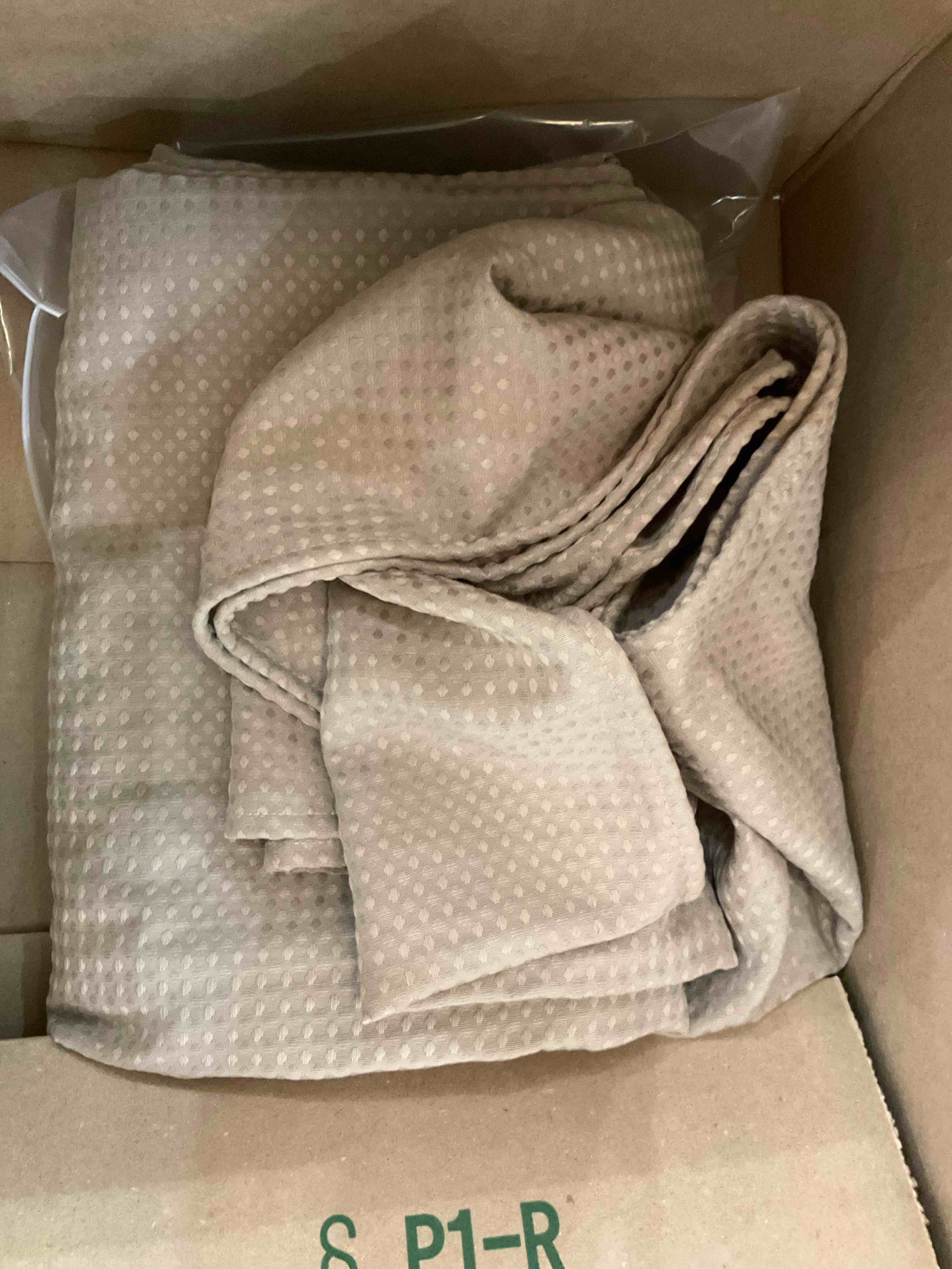 https://s3.amazonaws.com/lotting-images-prod/BargainHunt/EXS01496109_1718044369033.jpeg
