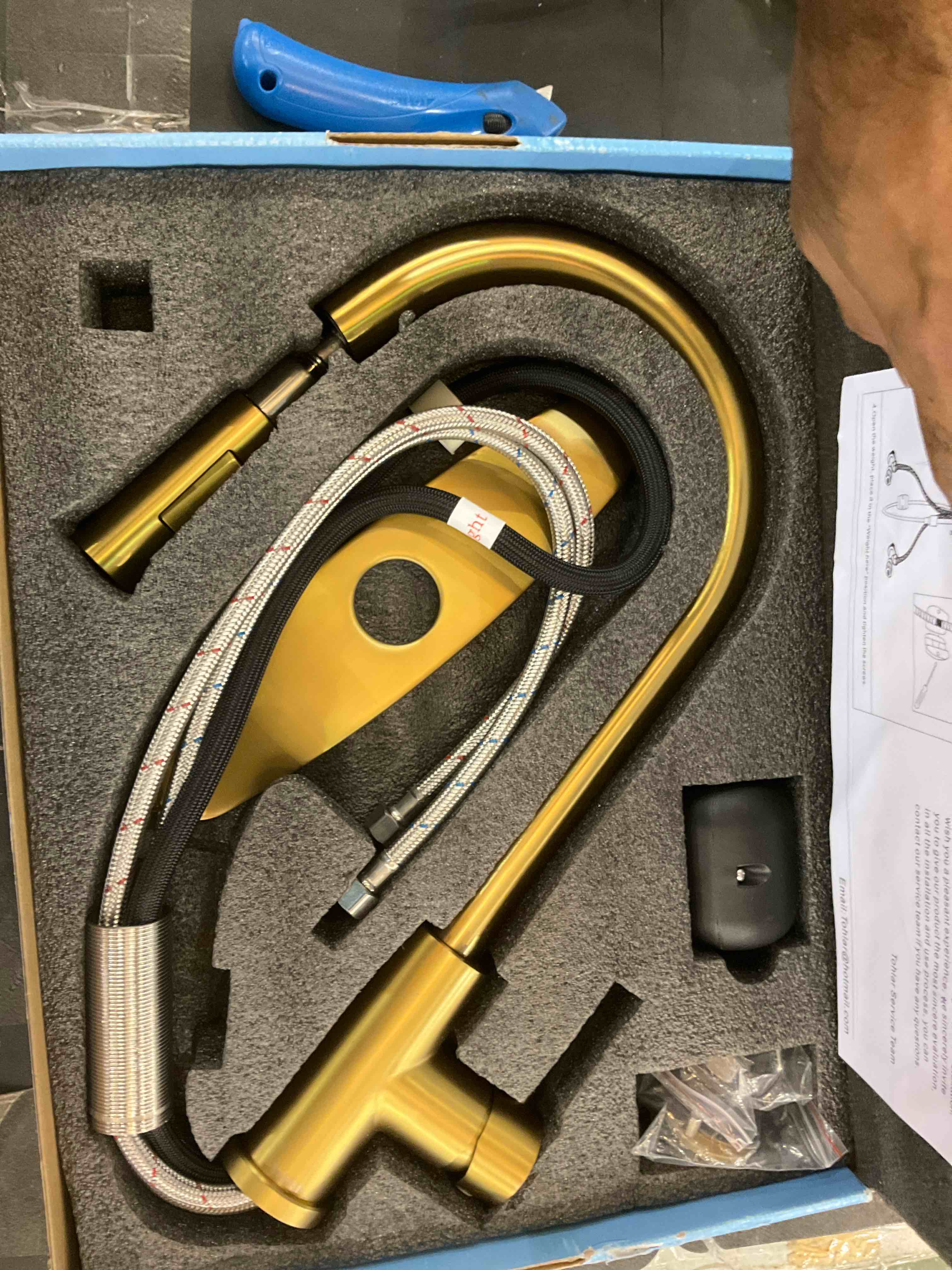 https://s3.amazonaws.com/lotting-images-prod/BargainHunt/EXS01496274_1718218334481.jpeg