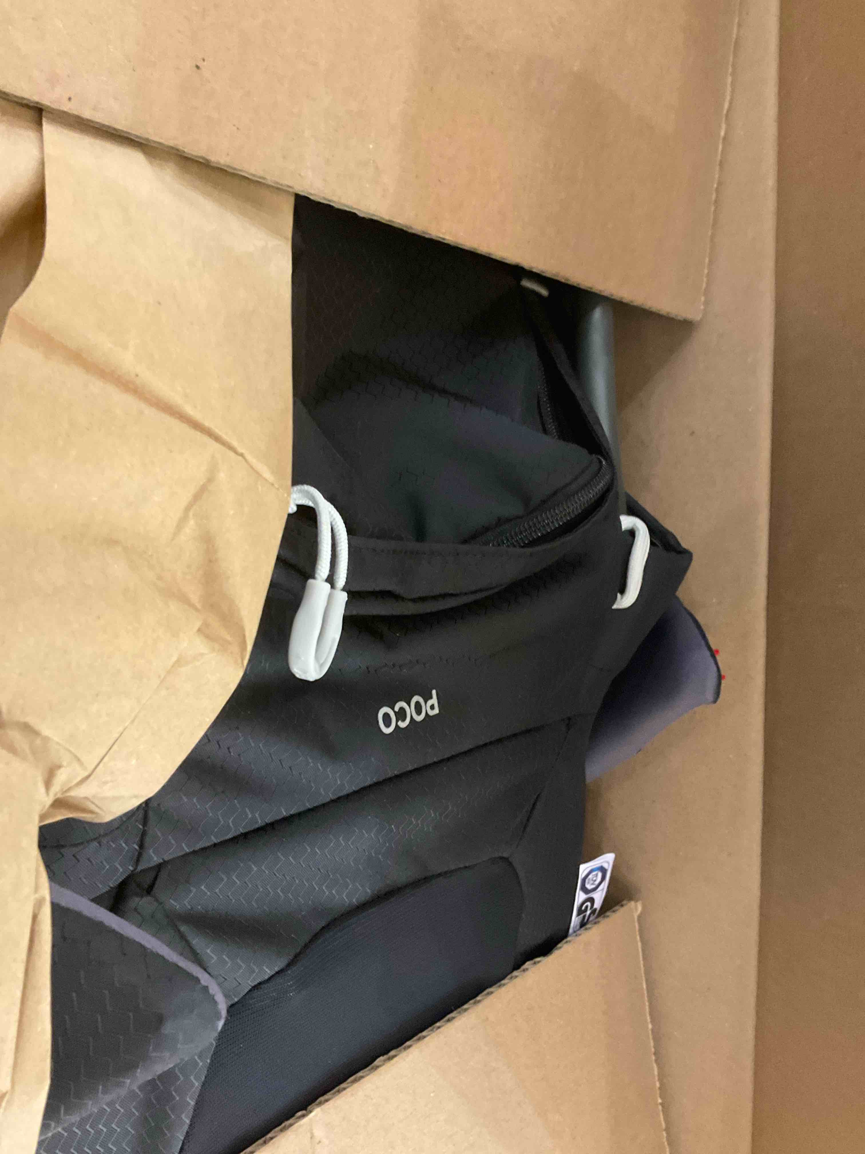 https://s3.amazonaws.com/lotting-images-prod/BargainHunt/EXS01496362_1718299039106.jpeg