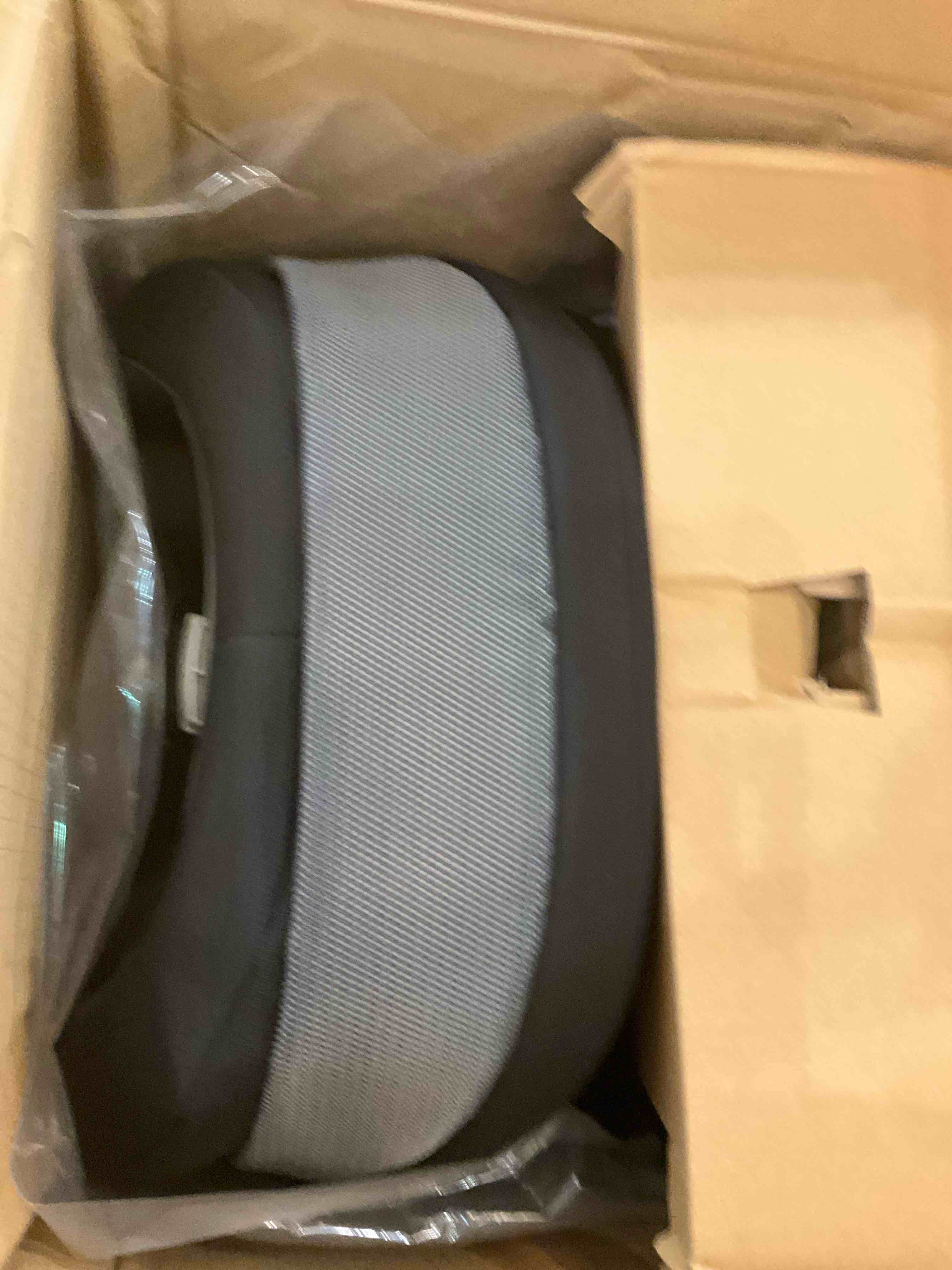 https://s3.amazonaws.com/lotting-images-prod/BargainHunt/EXS01496363_1718299142926.jpeg