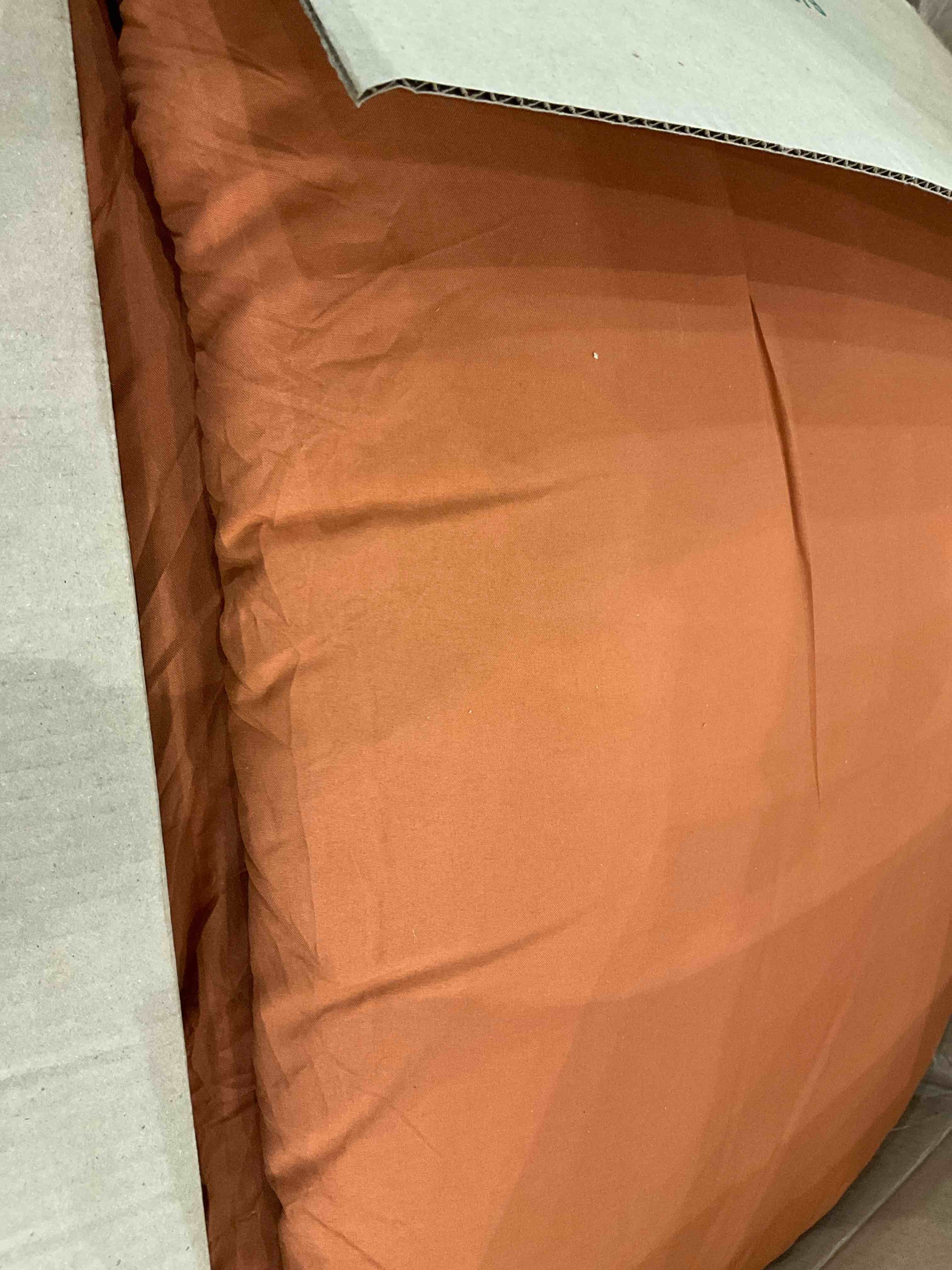 https://s3.amazonaws.com/lotting-images-prod/BargainHunt/EXS01496605_1716292387754.jpeg