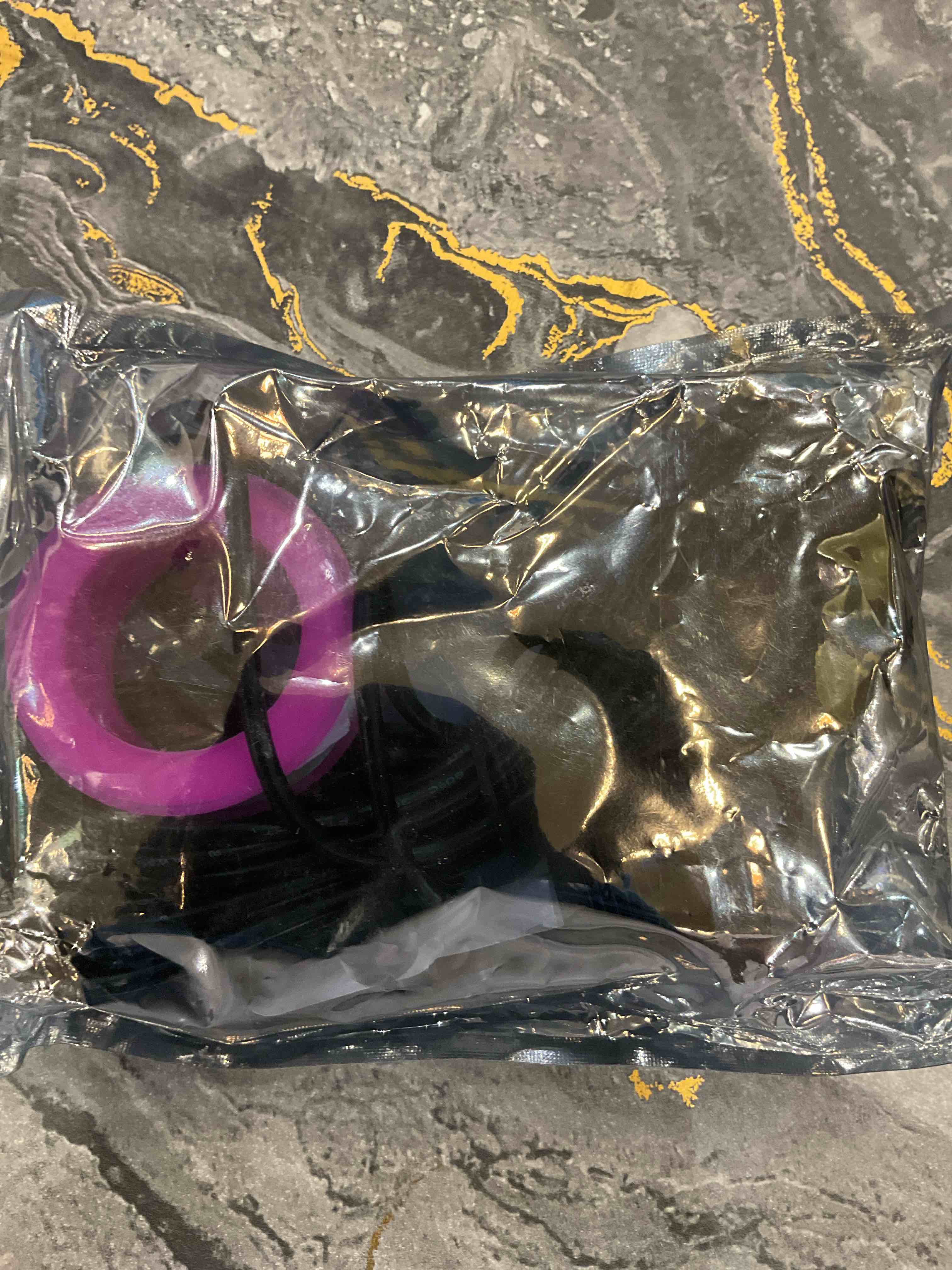 https://s3.amazonaws.com/lotting-images-prod/BargainHunt/EXS01496781_1716475020219.jpeg