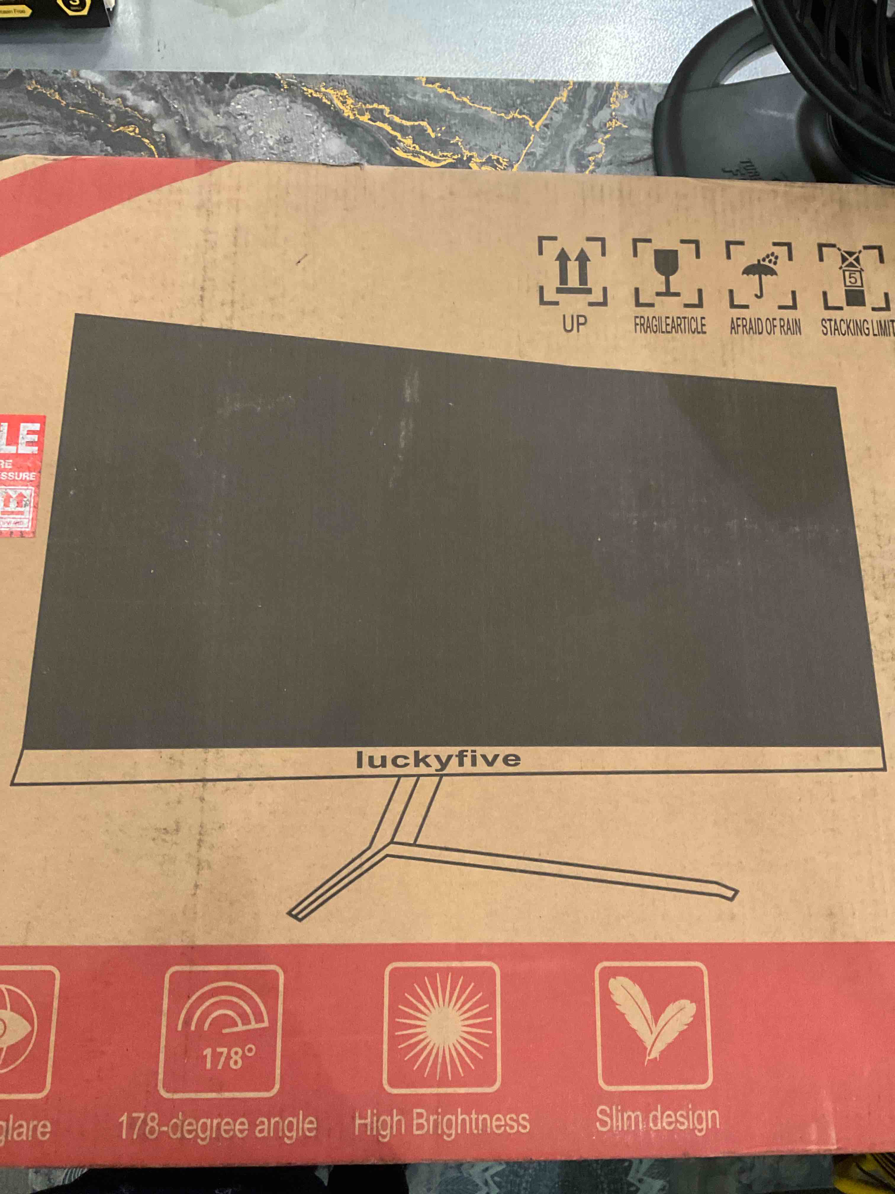 https://s3.amazonaws.com/lotting-images-prod/BargainHunt/EXS01496930_1716906156188.jpeg