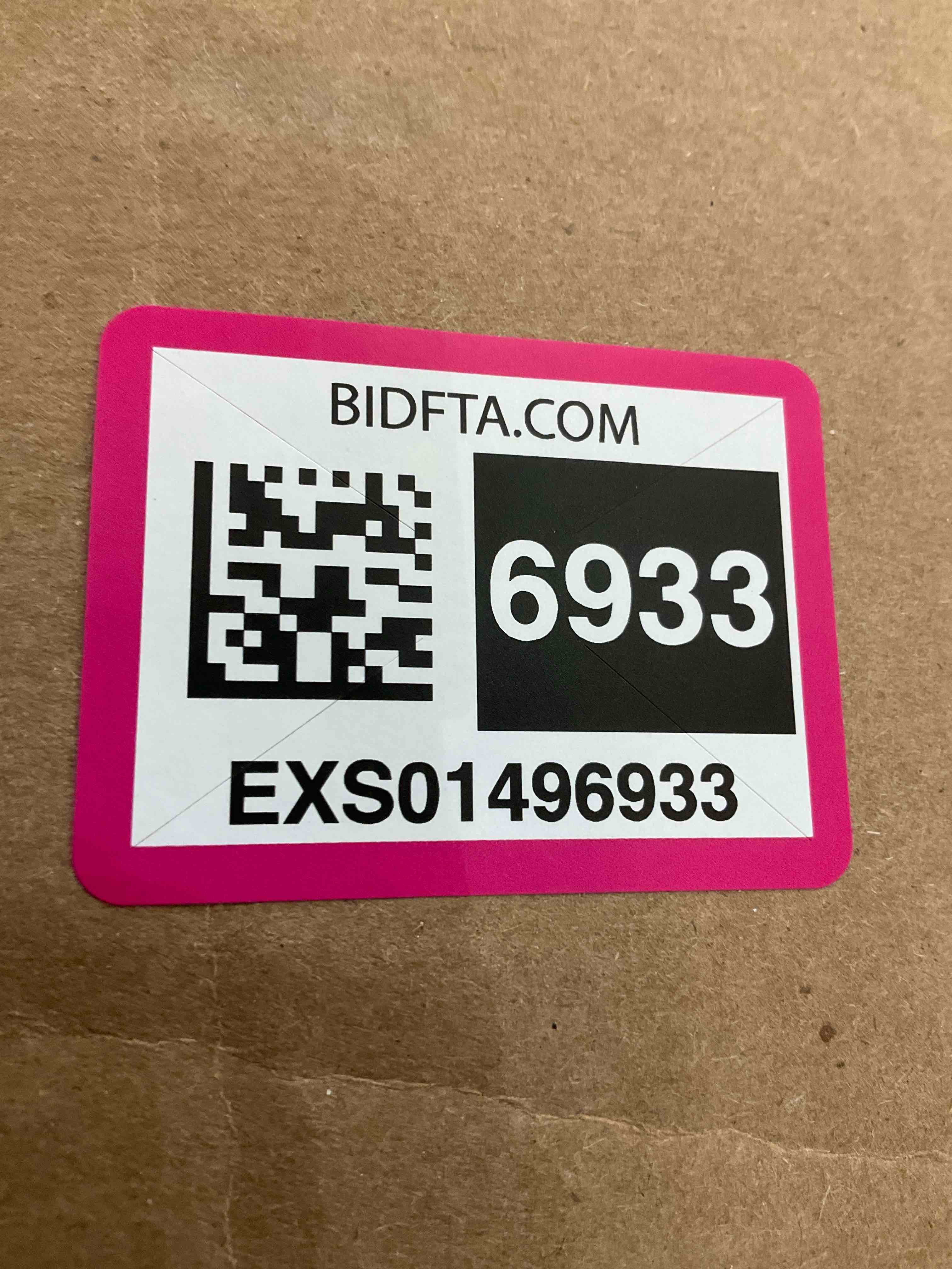 https://s3.amazonaws.com/lotting-images-prod/BargainHunt/EXS01496933_1716906714865.jpeg
