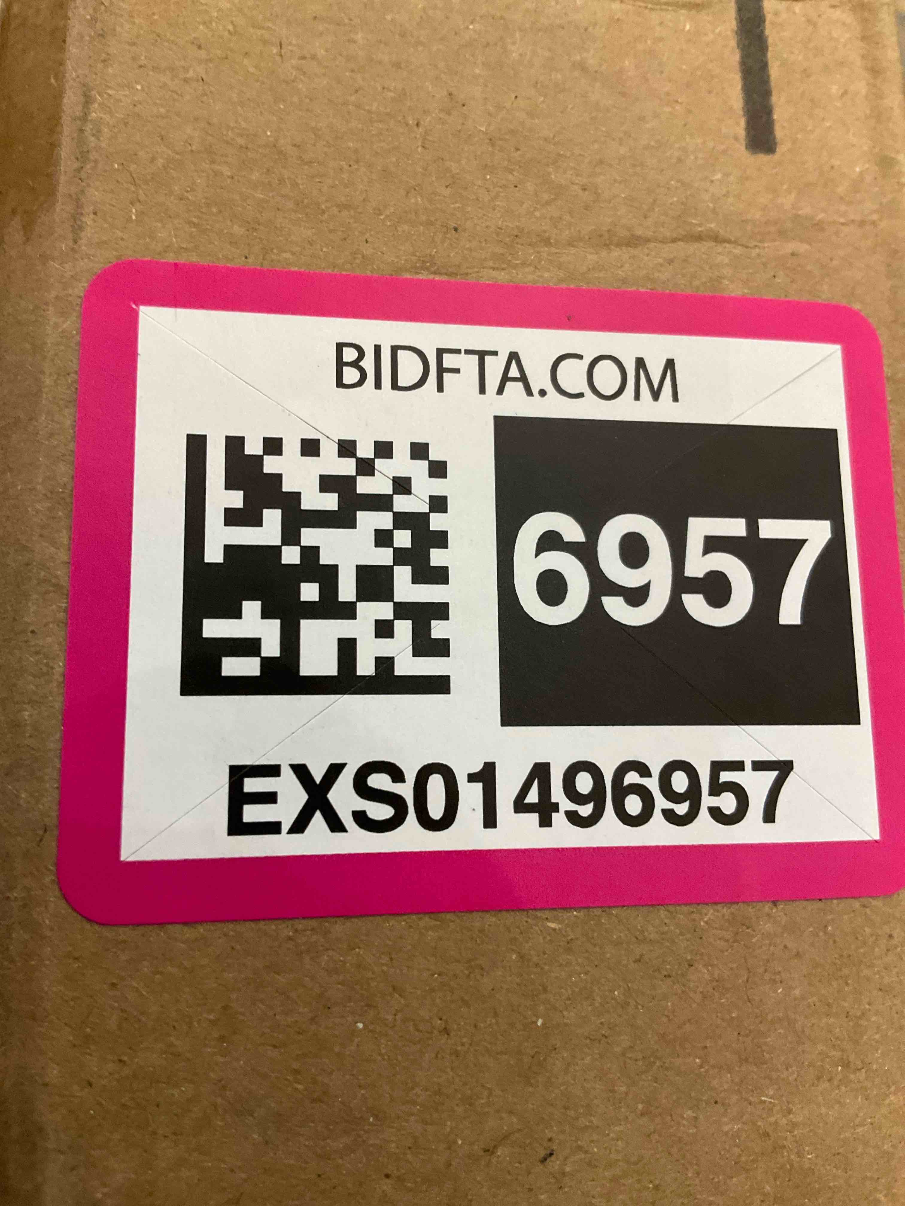 https://s3.amazonaws.com/lotting-images-prod/BargainHunt/EXS01496957_1716915105089.jpeg