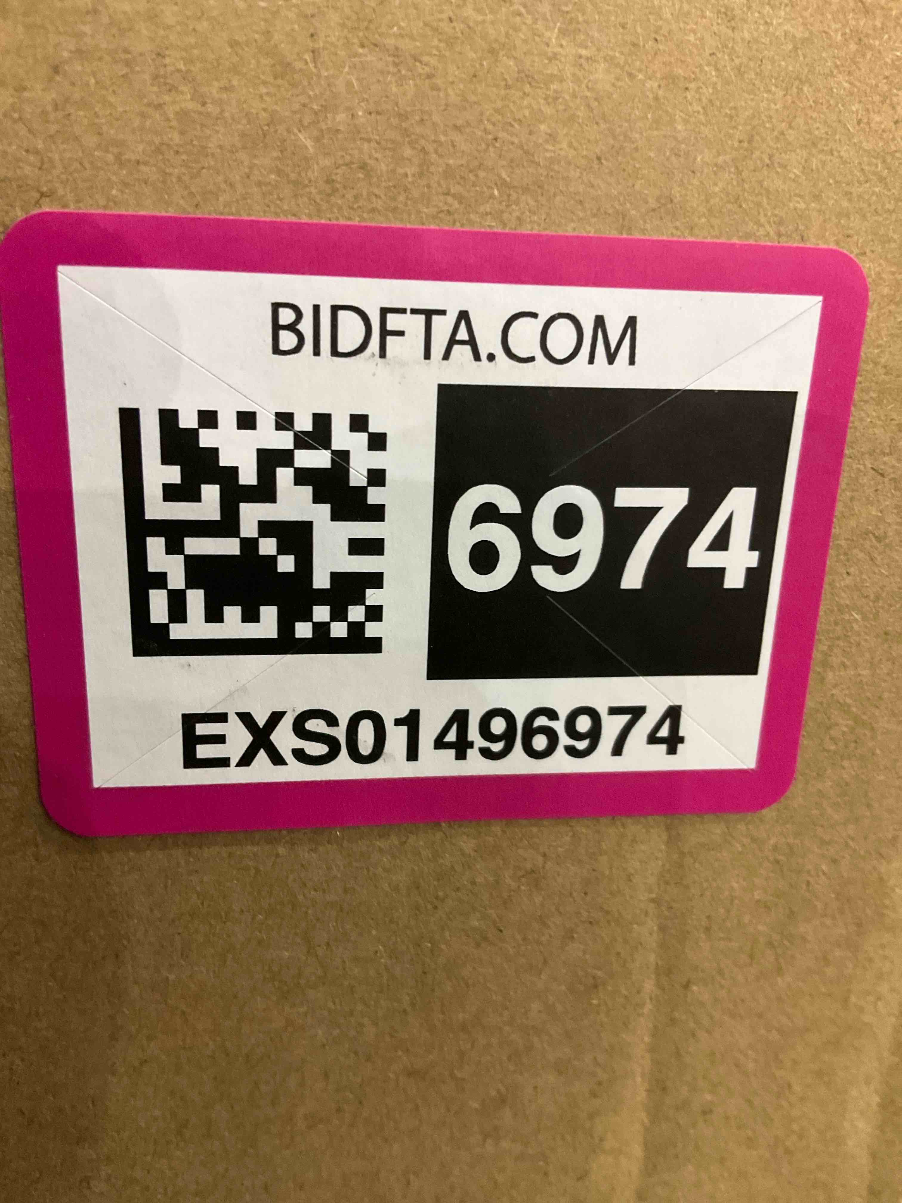 https://s3.amazonaws.com/lotting-images-prod/BargainHunt/EXS01496974_1716921155772.jpeg