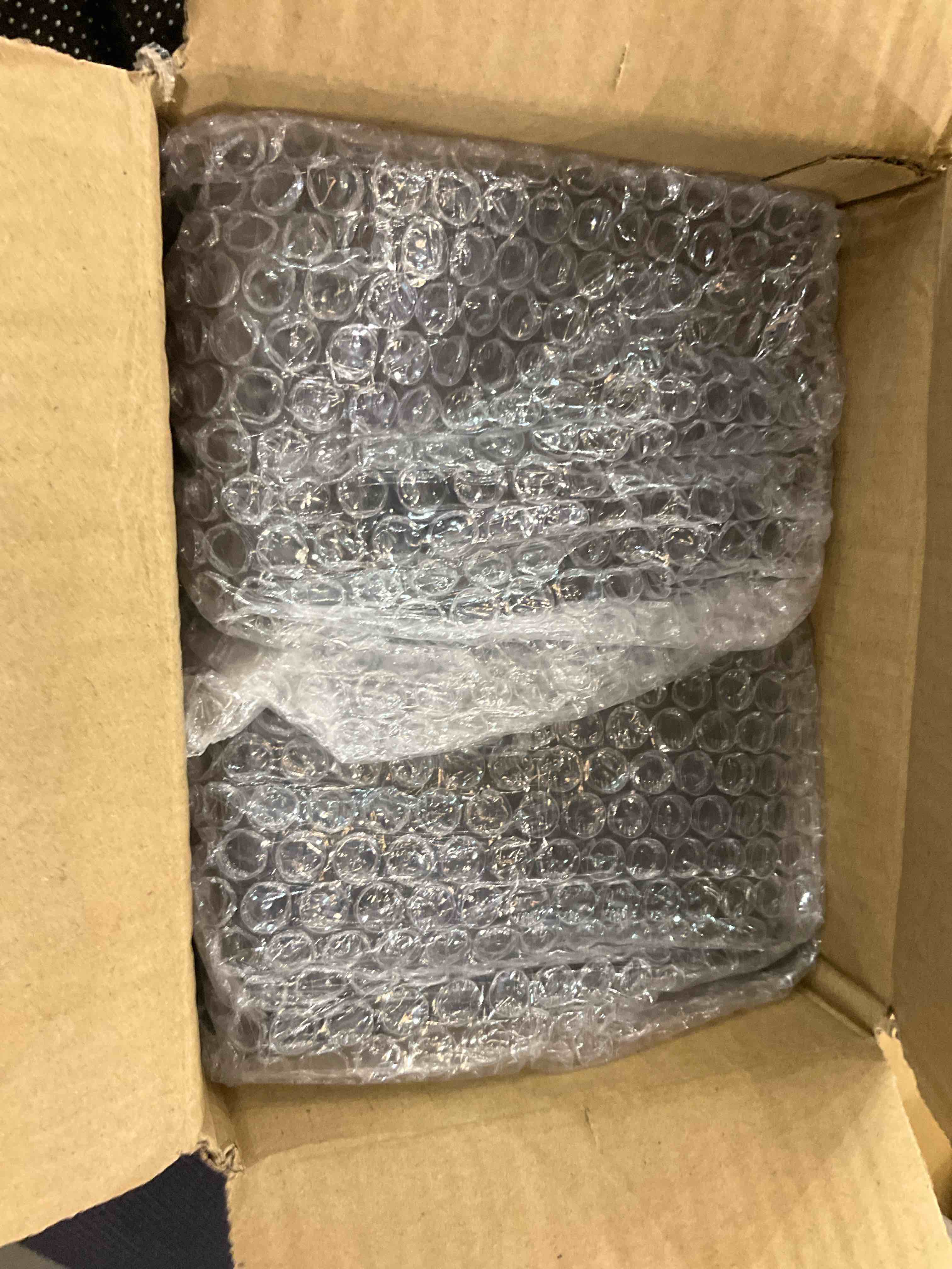 https://s3.amazonaws.com/lotting-images-prod/BargainHunt/EXS01497003_1715881525837.jpeg