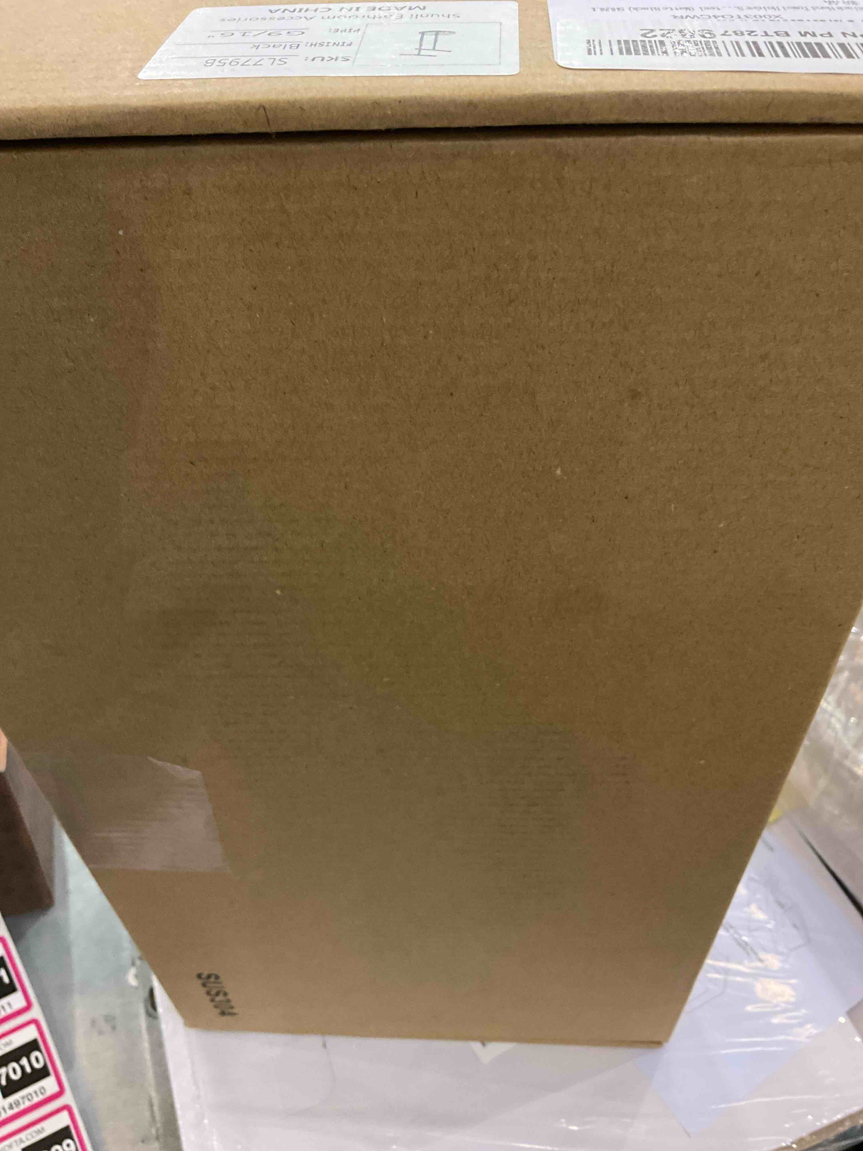 https://s3.amazonaws.com/lotting-images-prod/BargainHunt/EXS01497006_1715881717019.jpeg