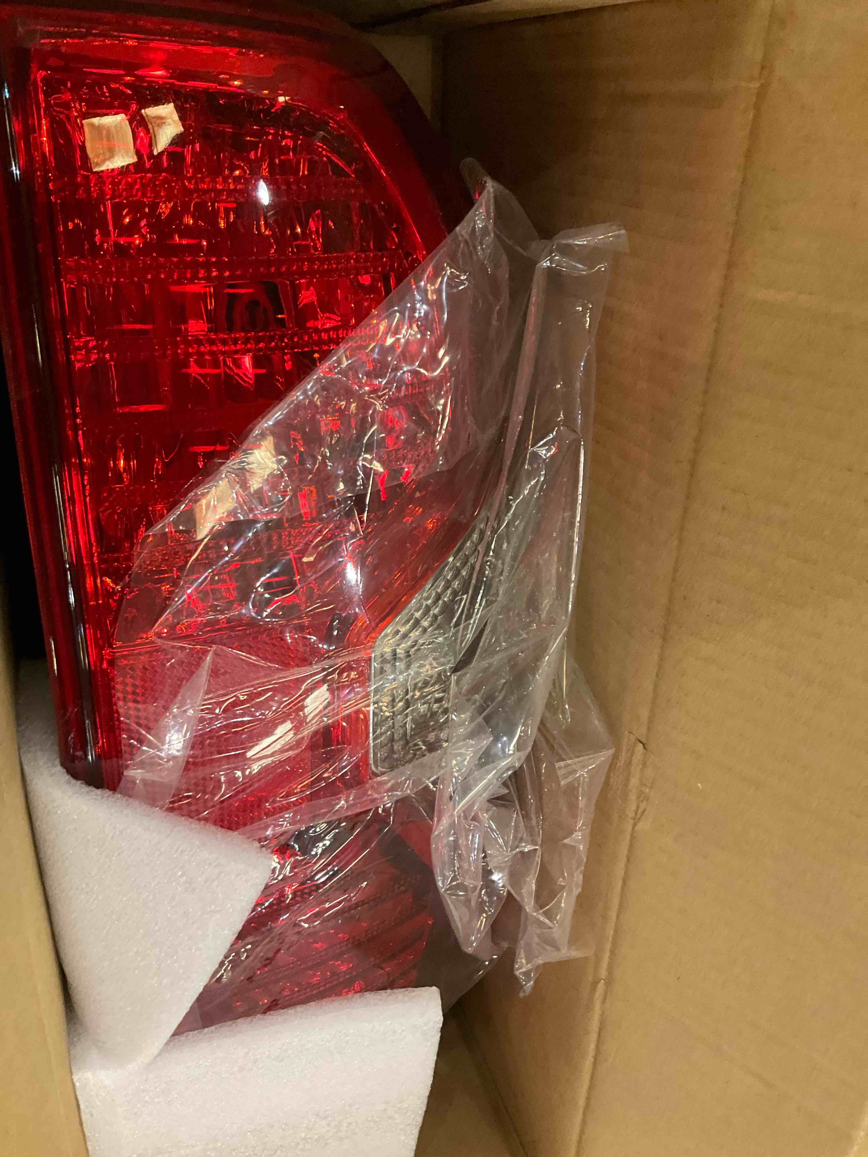 https://s3.amazonaws.com/lotting-images-prod/BargainHunt/EXS01497022_1715885966416.jpeg