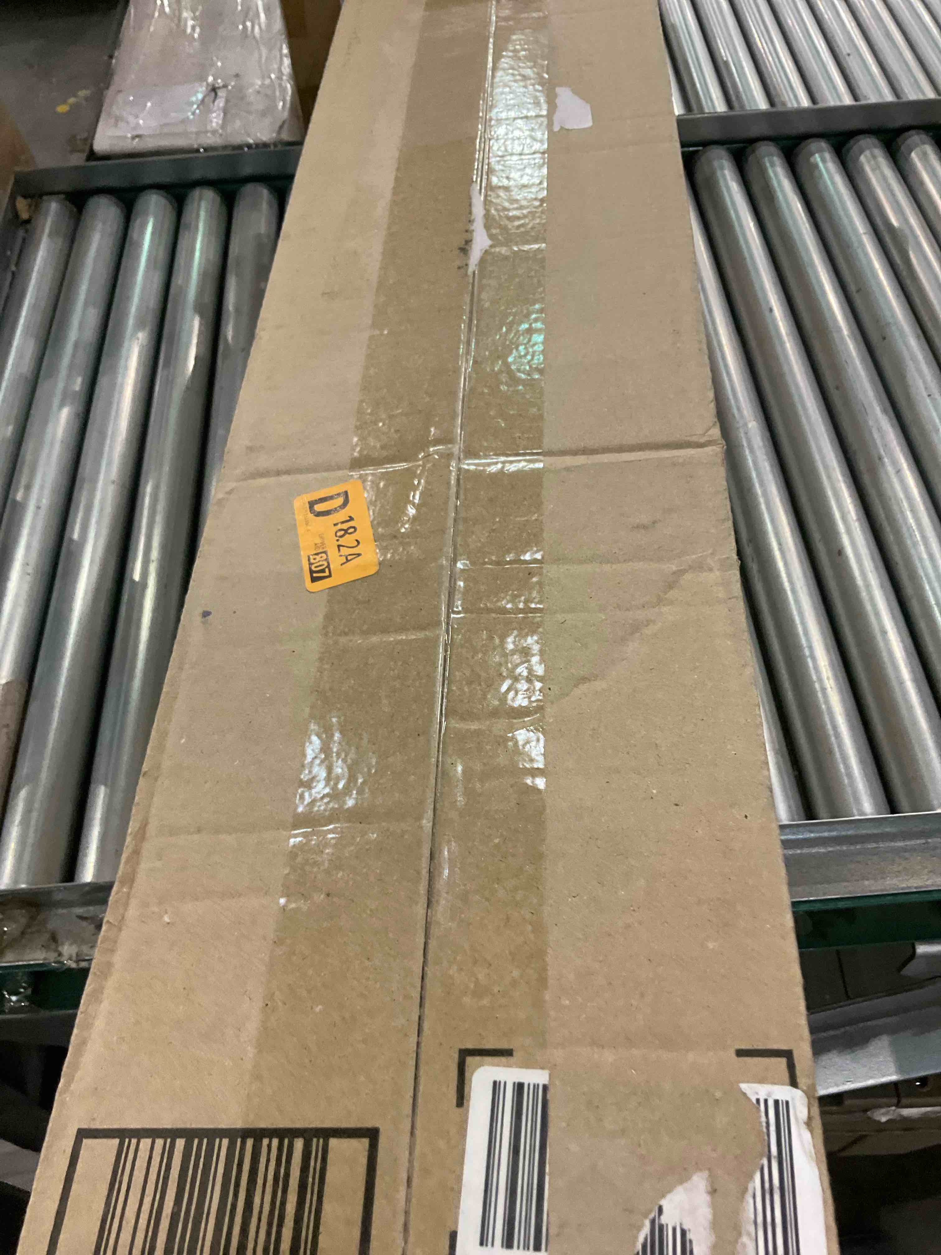 https://s3.amazonaws.com/lotting-images-prod/BargainHunt/EXS01497054_1715948435230.jpeg