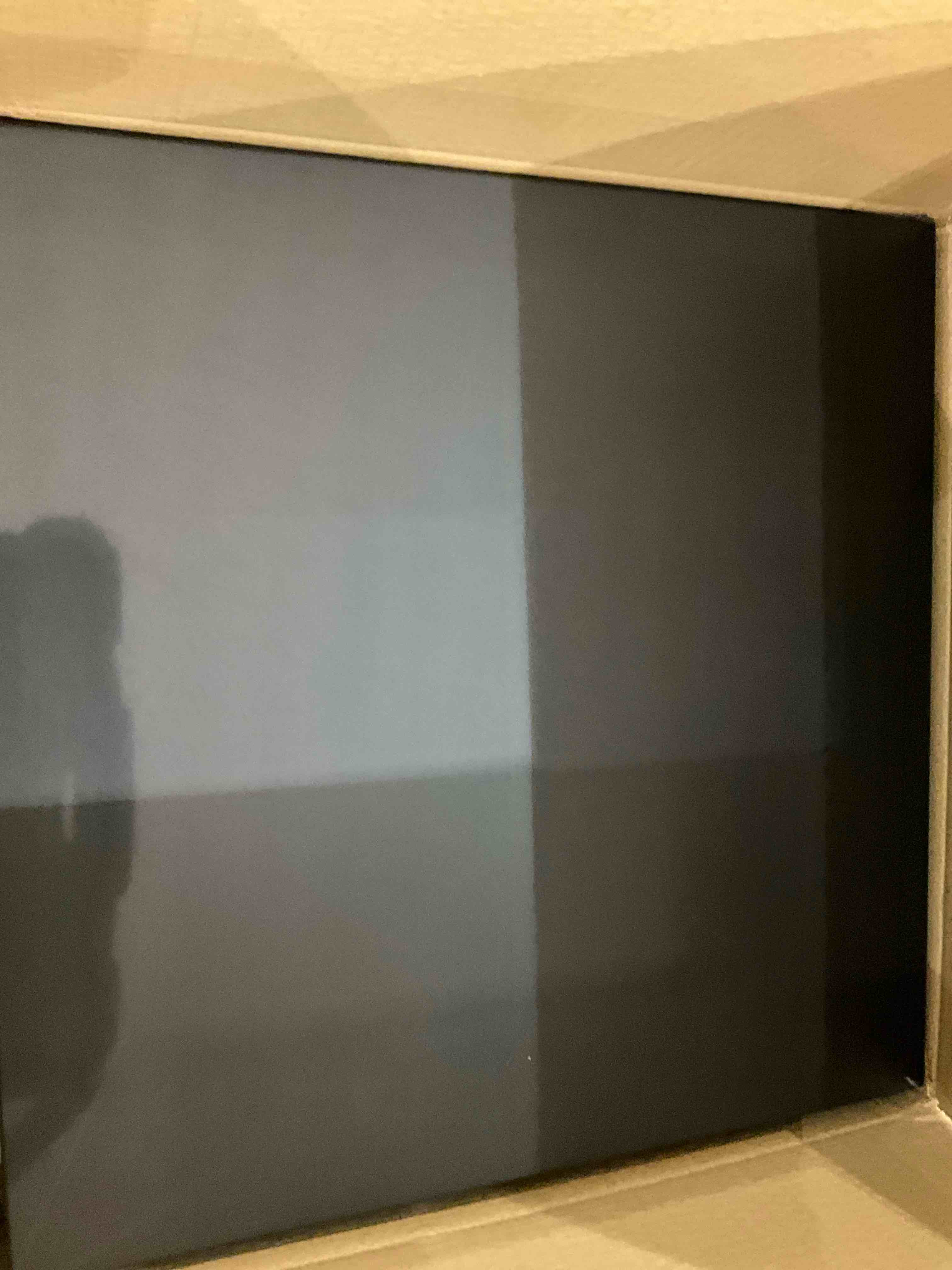 https://s3.amazonaws.com/lotting-images-prod/BargainHunt/EXS01497056_1715948951142.jpeg