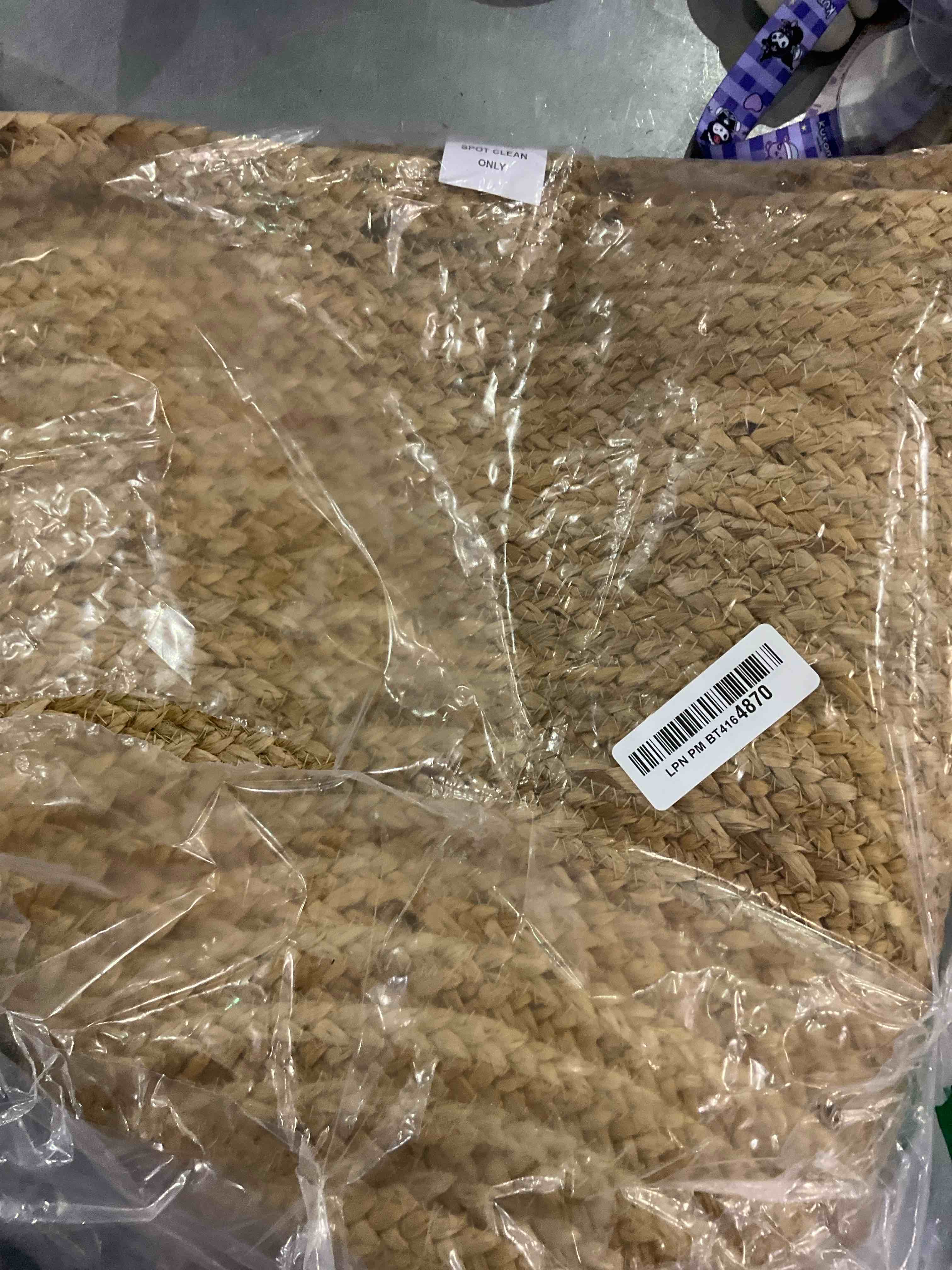 https://s3.amazonaws.com/lotting-images-prod/BargainHunt/EXS01497101_1715957324250.jpeg