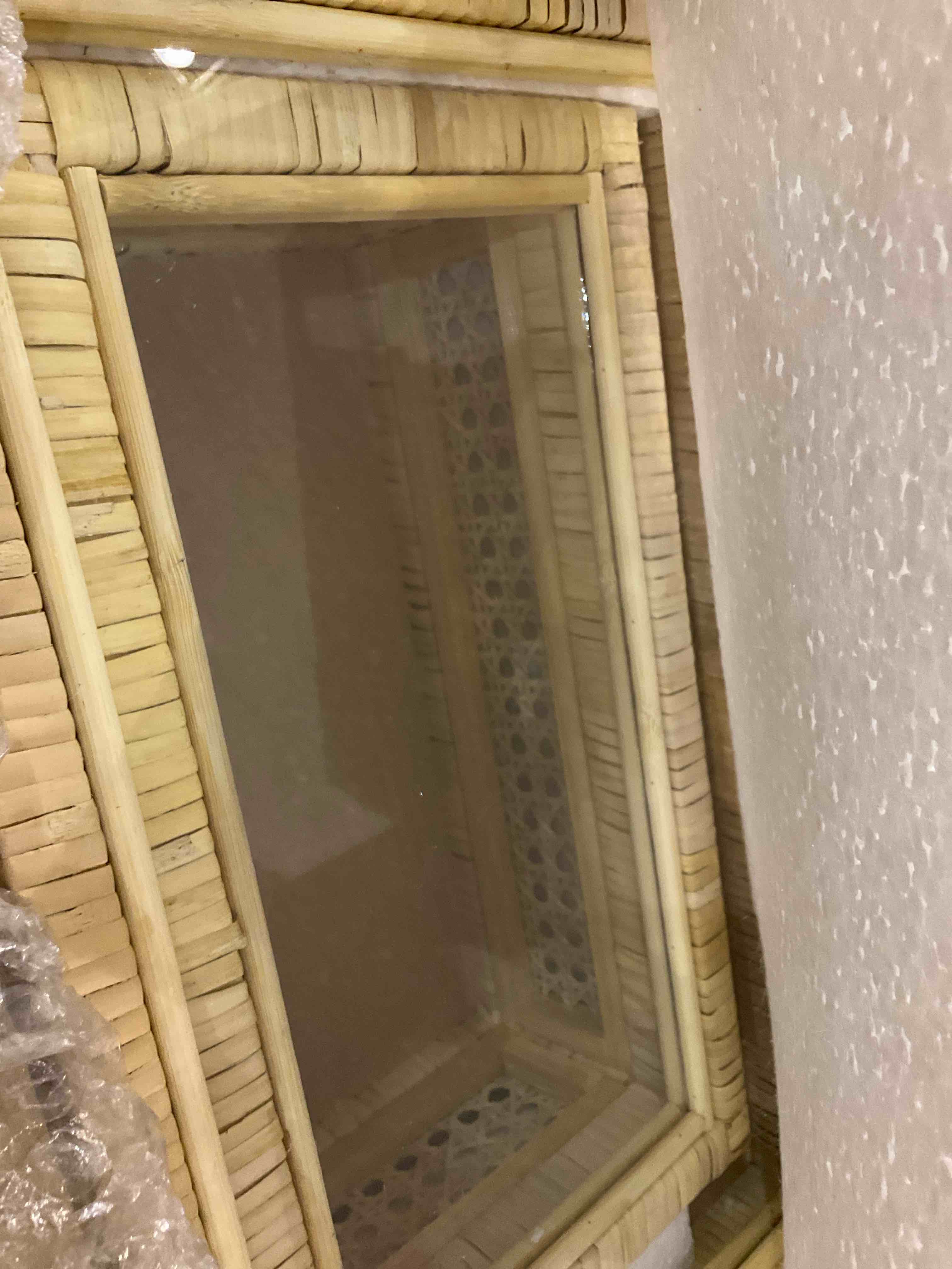 https://s3.amazonaws.com/lotting-images-prod/BargainHunt/EXS01497115_1715959119161.jpeg