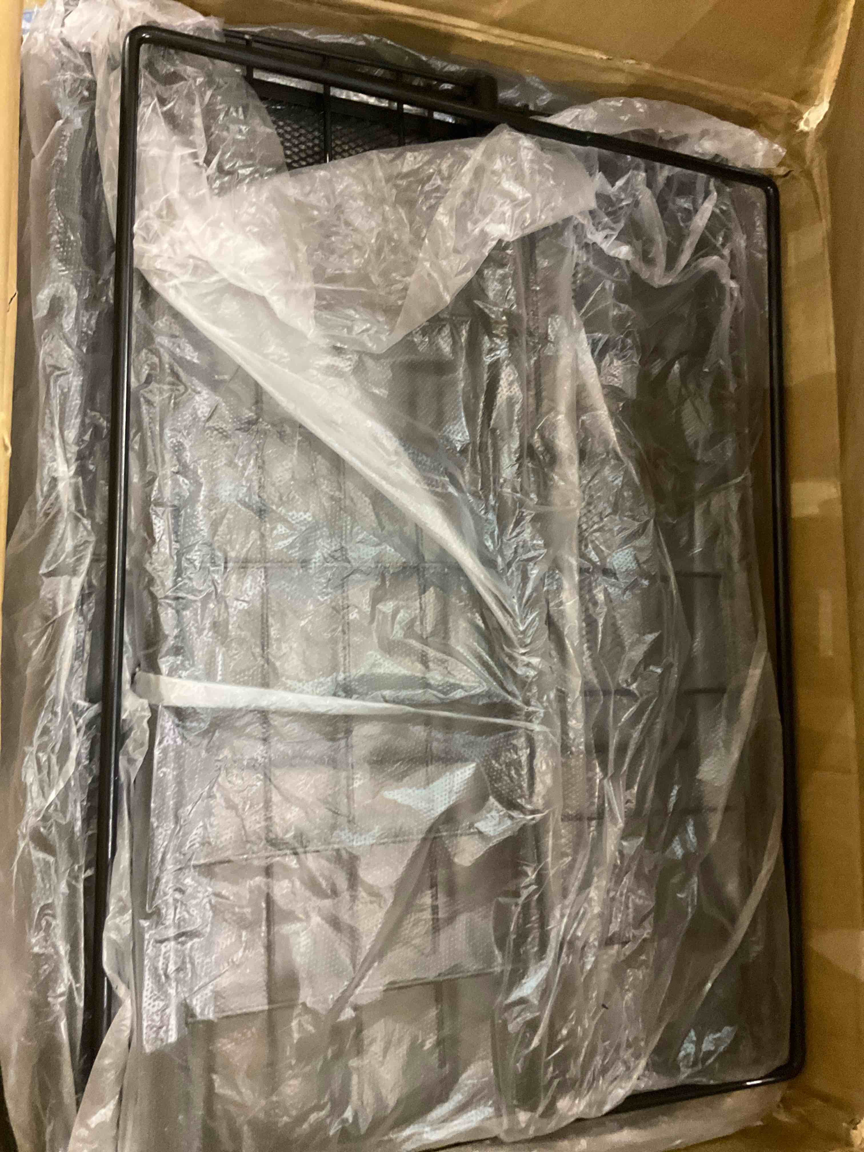 https://s3.amazonaws.com/lotting-images-prod/BargainHunt/EXS01497136_1715965152671.jpeg