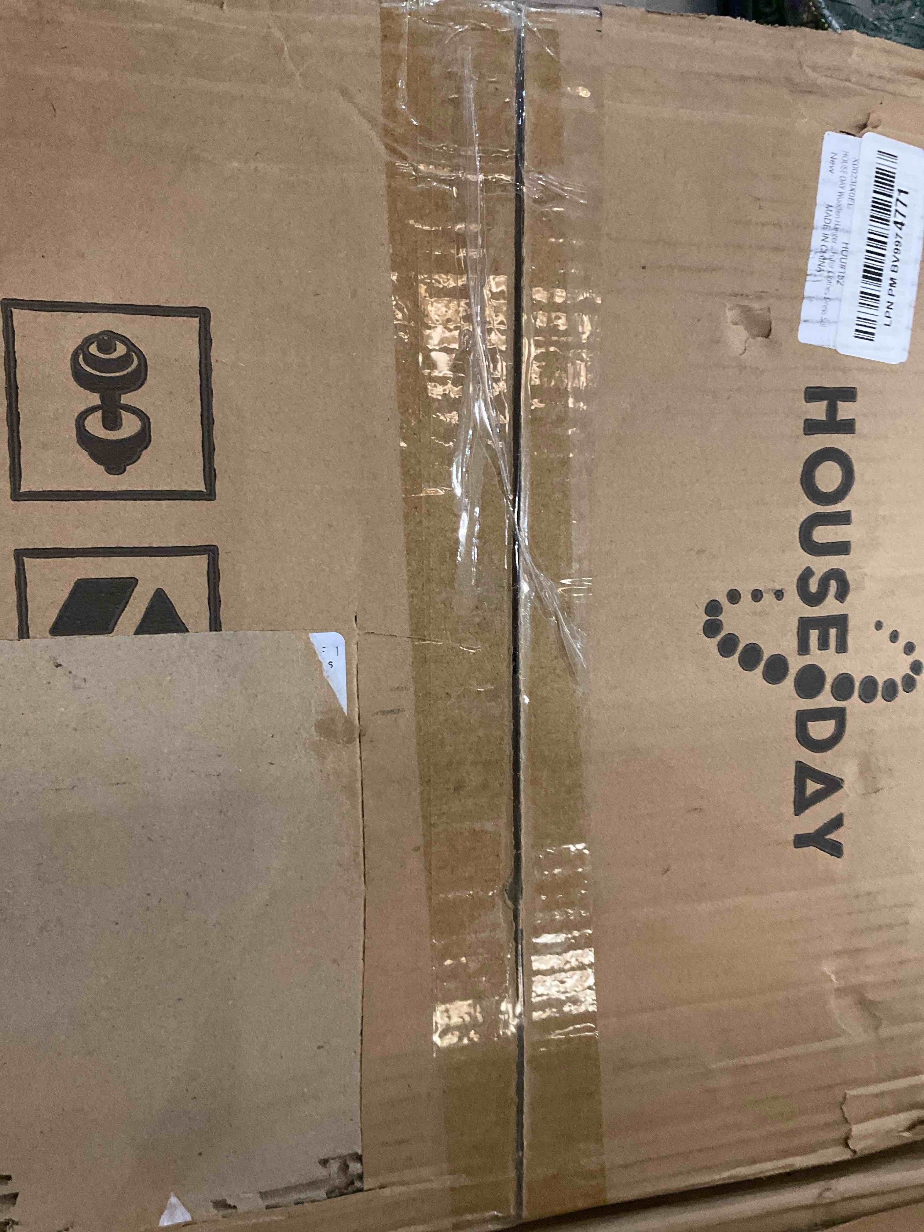 https://s3.amazonaws.com/lotting-images-prod/BargainHunt/EXS01497222_1716216380623.jpeg