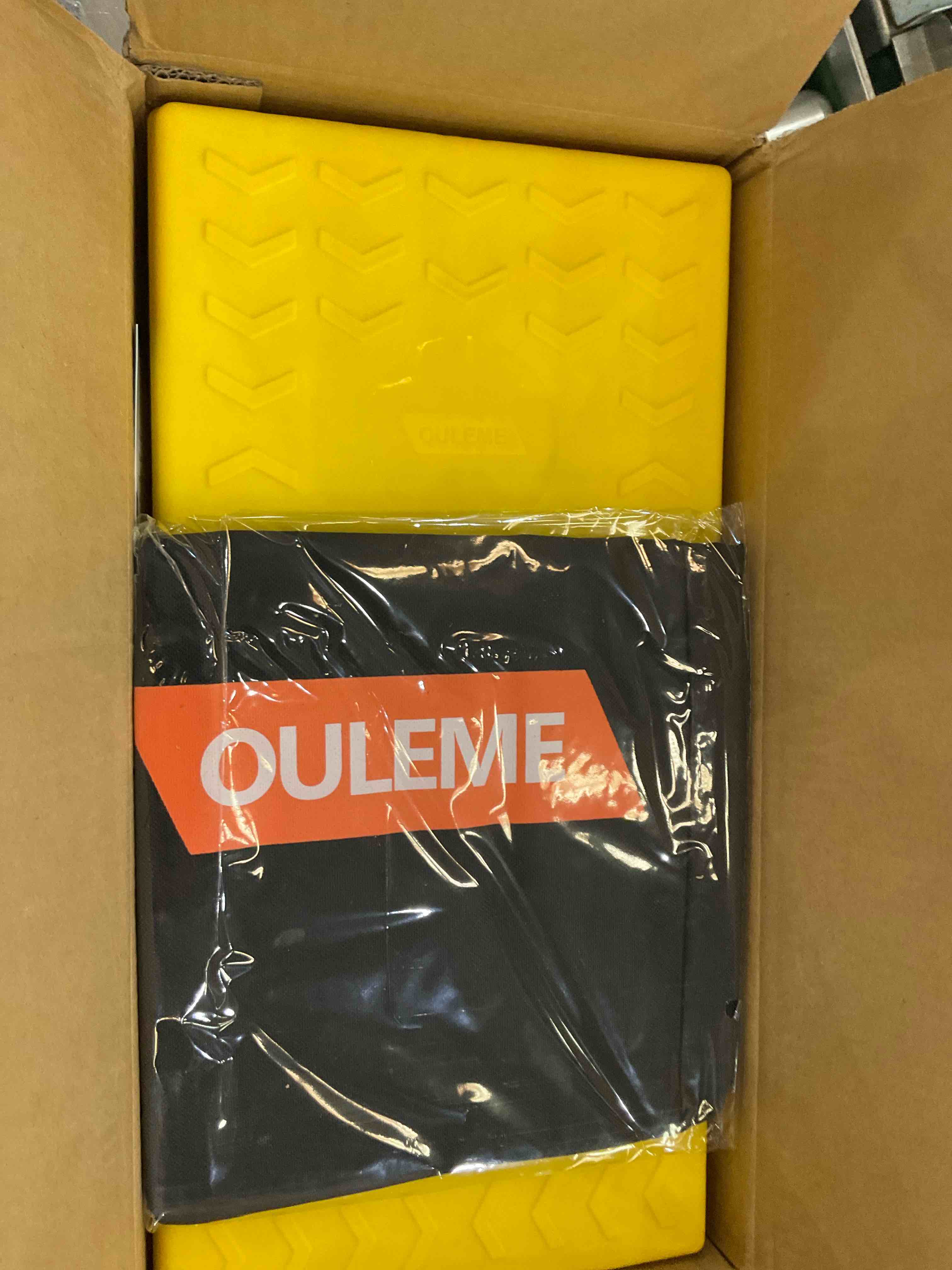 https://s3.amazonaws.com/lotting-images-prod/BargainHunt/EXS01497243_1716219662714.jpeg