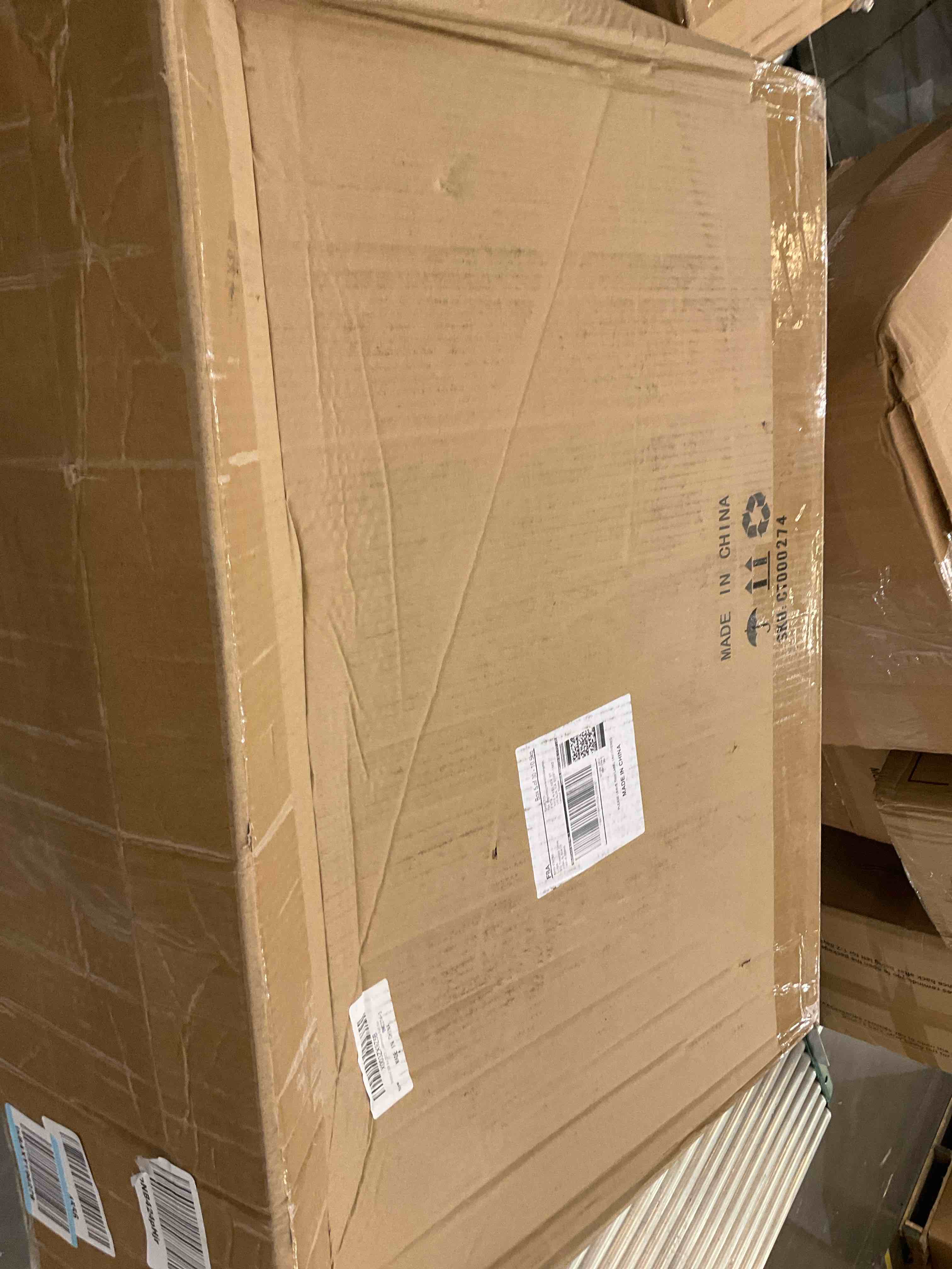 https://s3.amazonaws.com/lotting-images-prod/BargainHunt/EXS01497388_1716316749262.jpeg