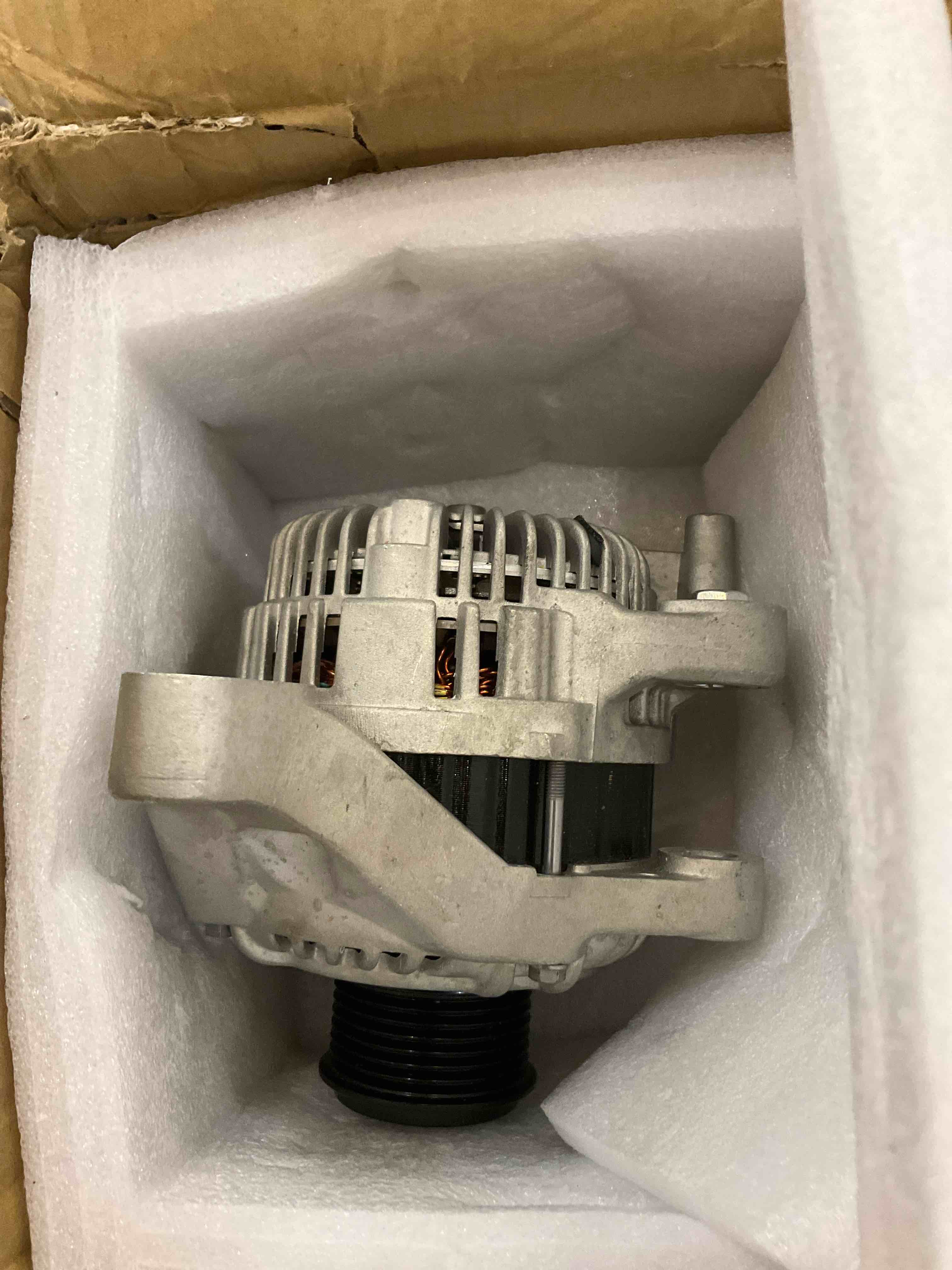 https://s3.amazonaws.com/lotting-images-prod/BargainHunt/EXS01497446_1716389808484.jpeg