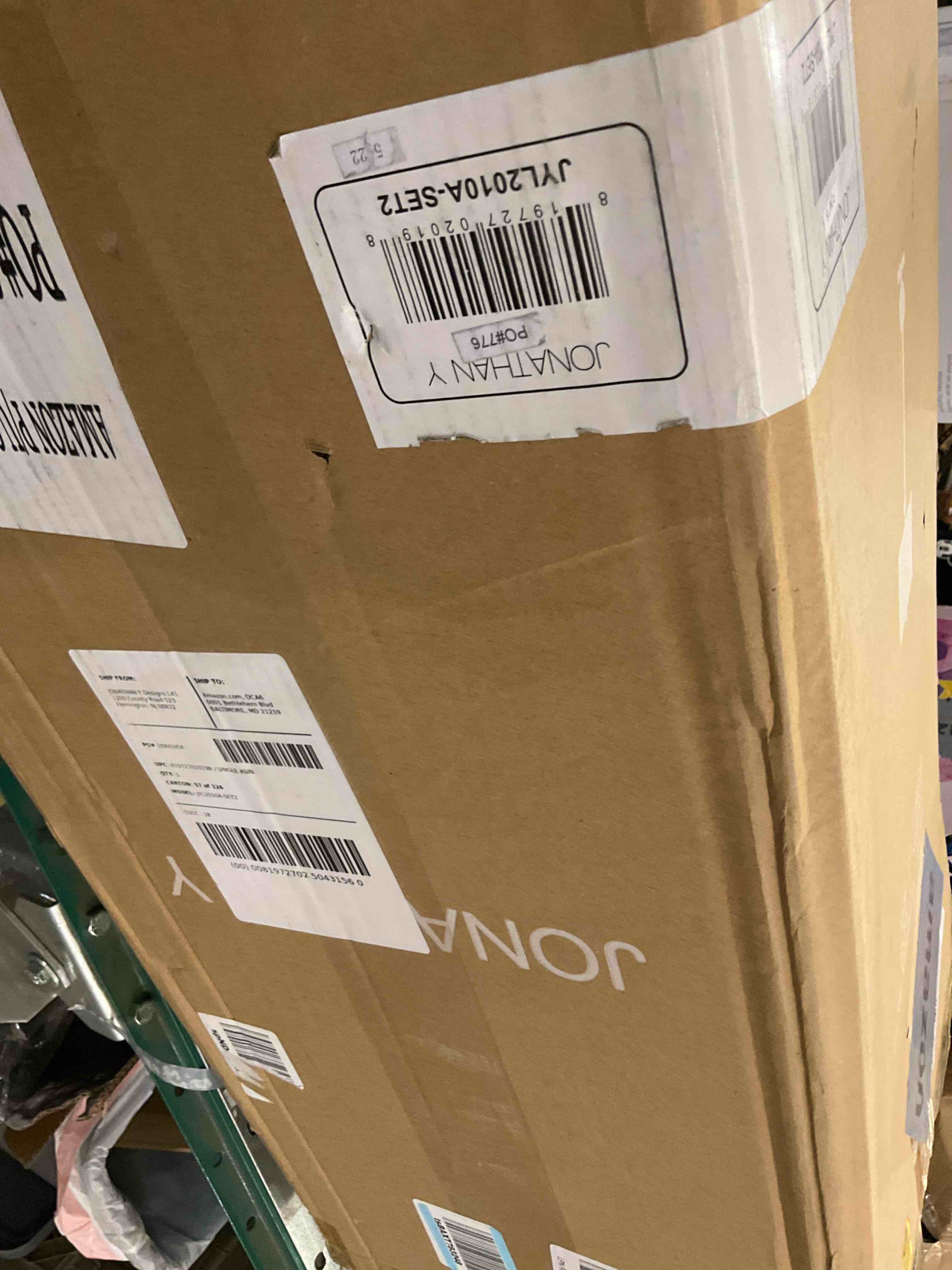 https://s3.amazonaws.com/lotting-images-prod/BargainHunt/EXS01497483_1716399681129.jpeg