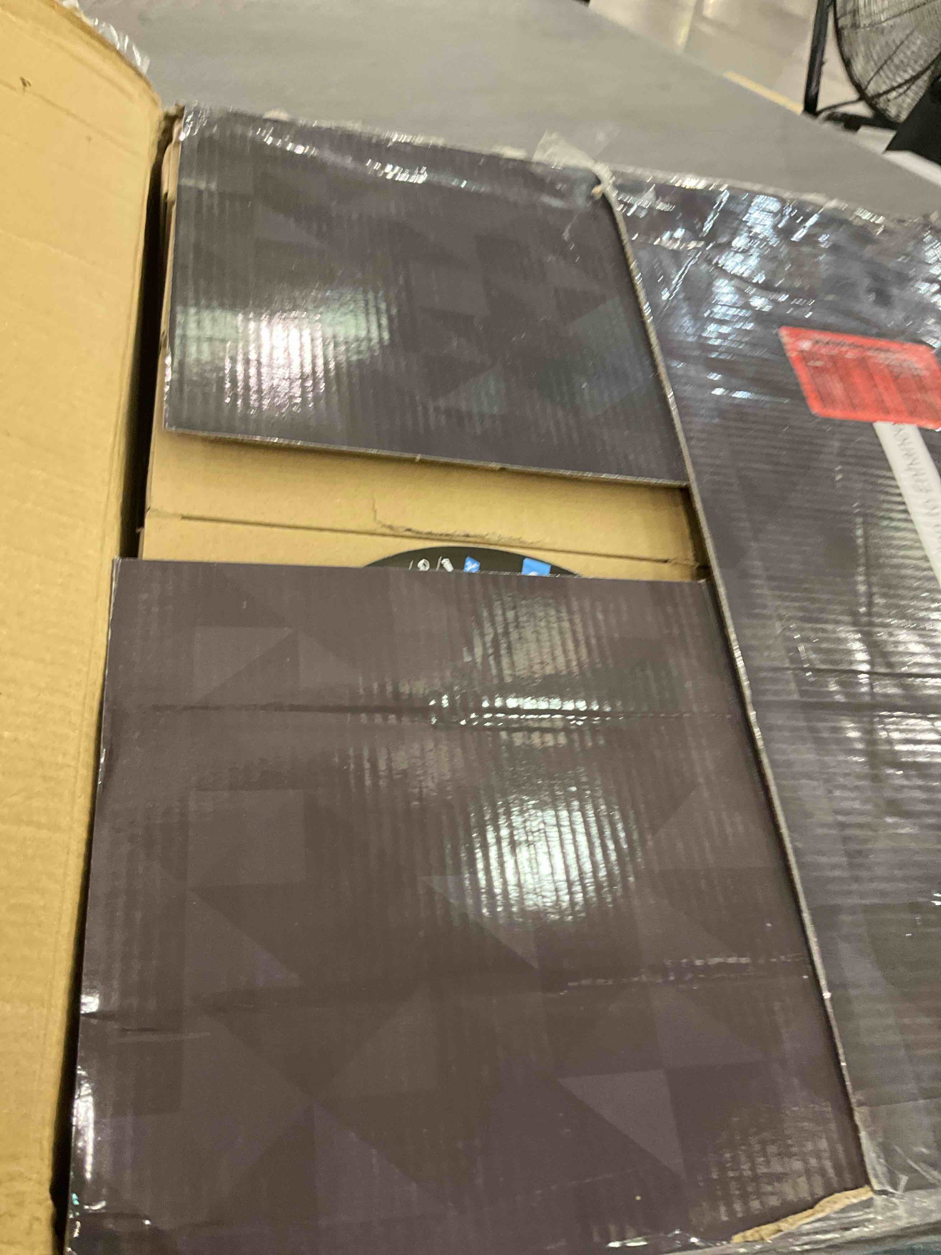https://s3.amazonaws.com/lotting-images-prod/BargainHunt/EXS01497659_1721043754157.jpeg