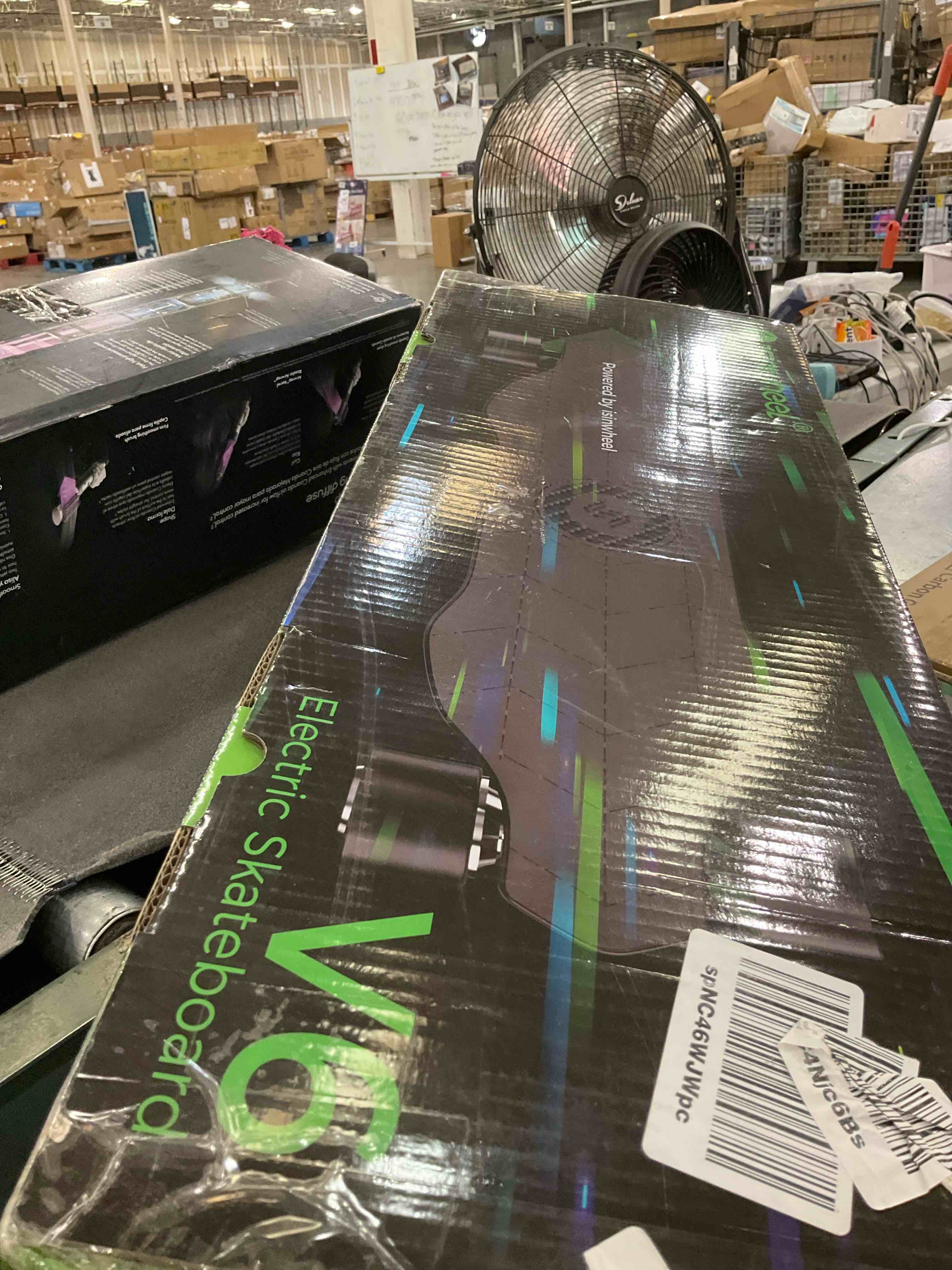 https://s3.amazonaws.com/lotting-images-prod/BargainHunt/EXS01497992_1721150021216.jpeg