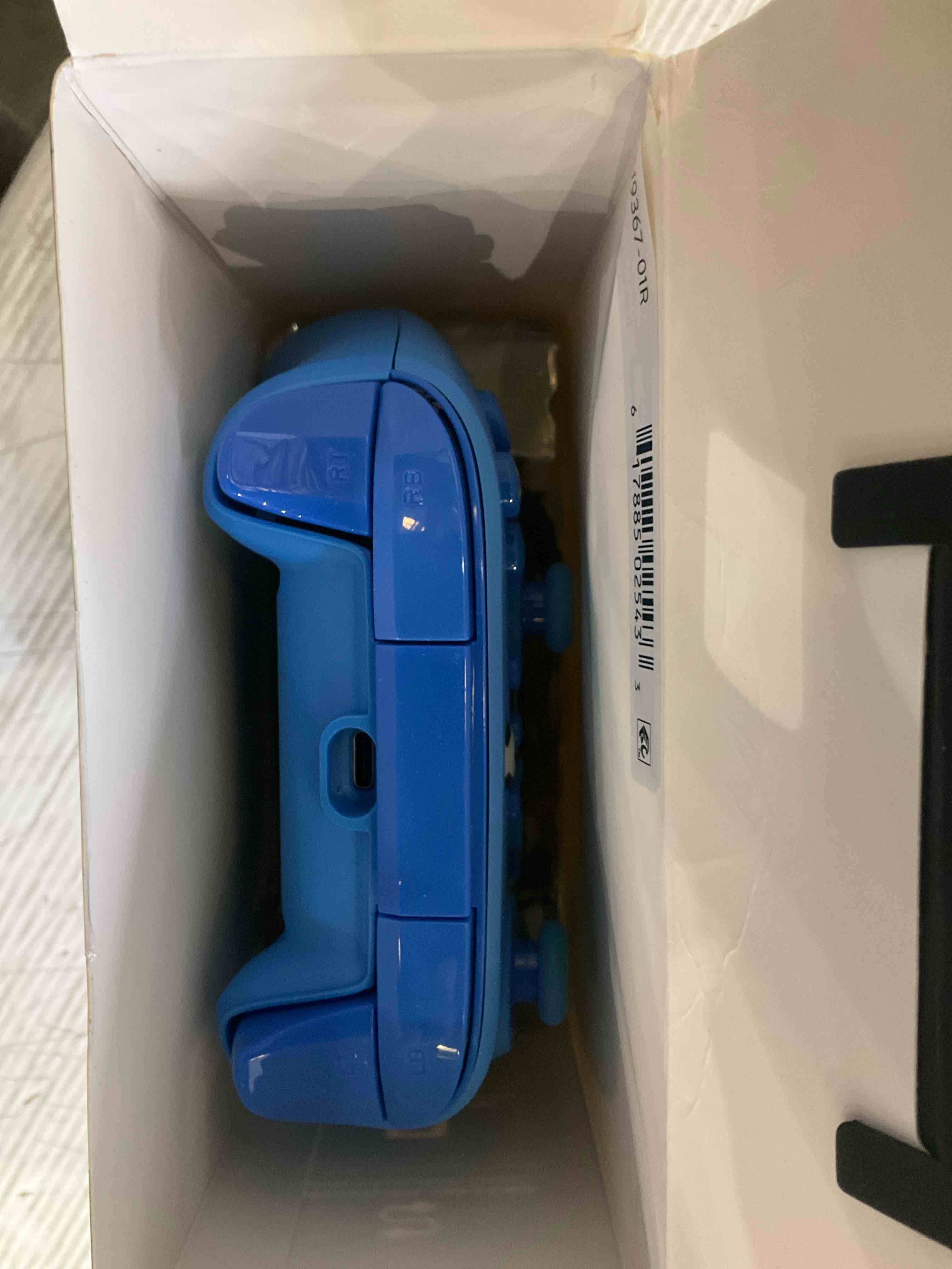https://s3.amazonaws.com/lotting-images-prod/BargainHunt/EXS01498033_1716986541144.jpeg