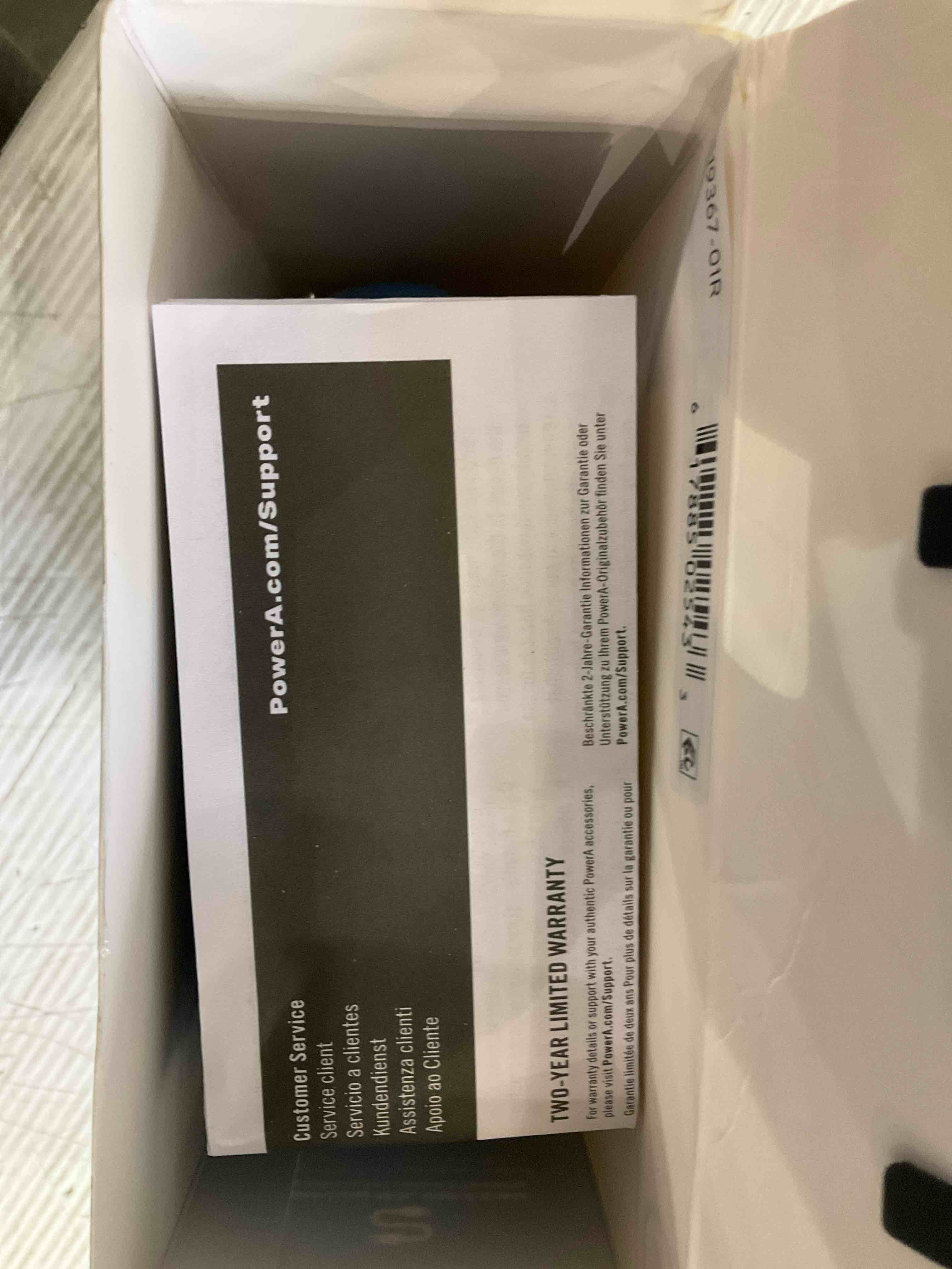 https://s3.amazonaws.com/lotting-images-prod/BargainHunt/EXS01498033_1716986543787.jpeg