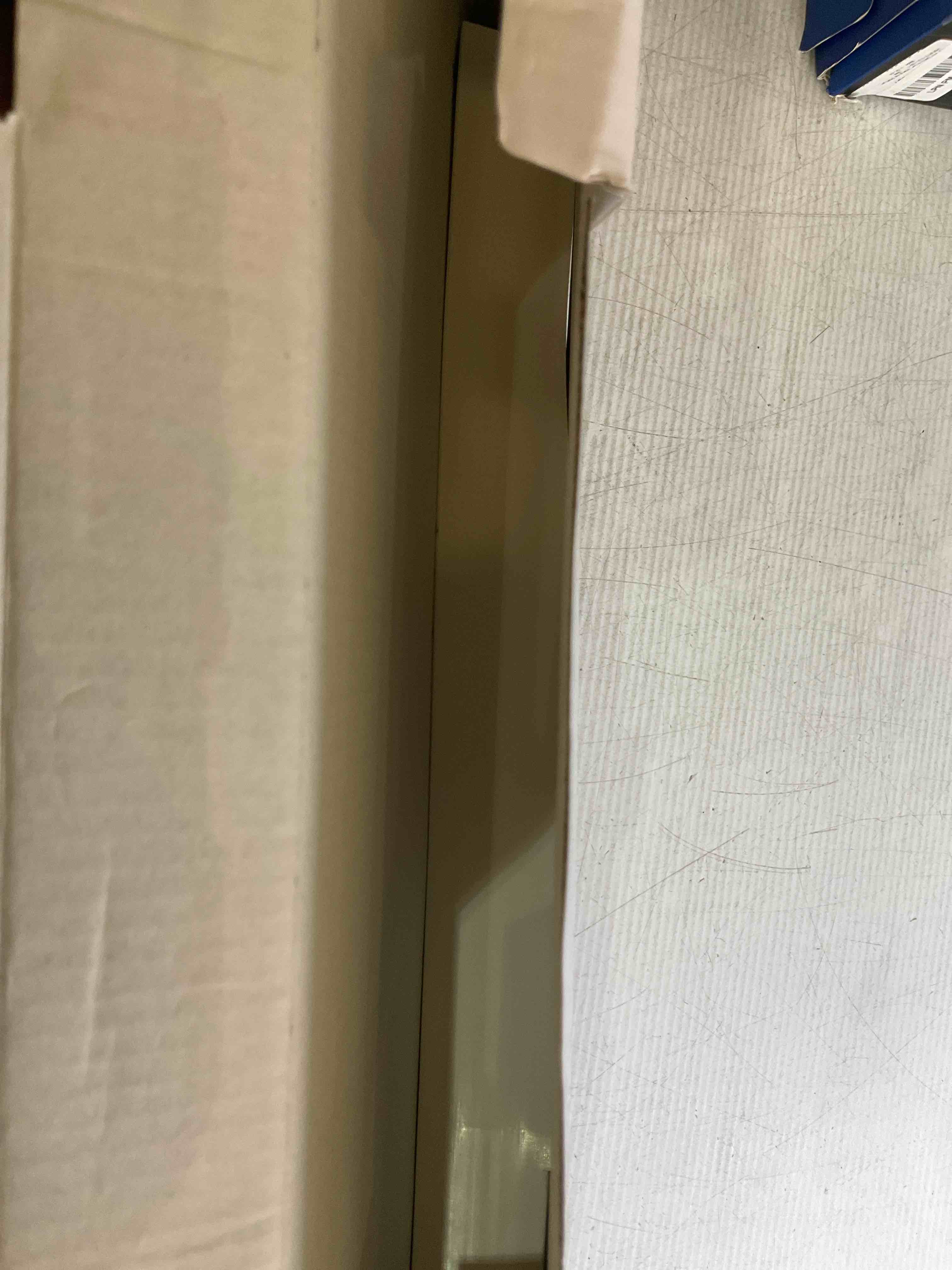 https://s3.amazonaws.com/lotting-images-prod/BargainHunt/EXS01498056_1716991160154.jpeg
