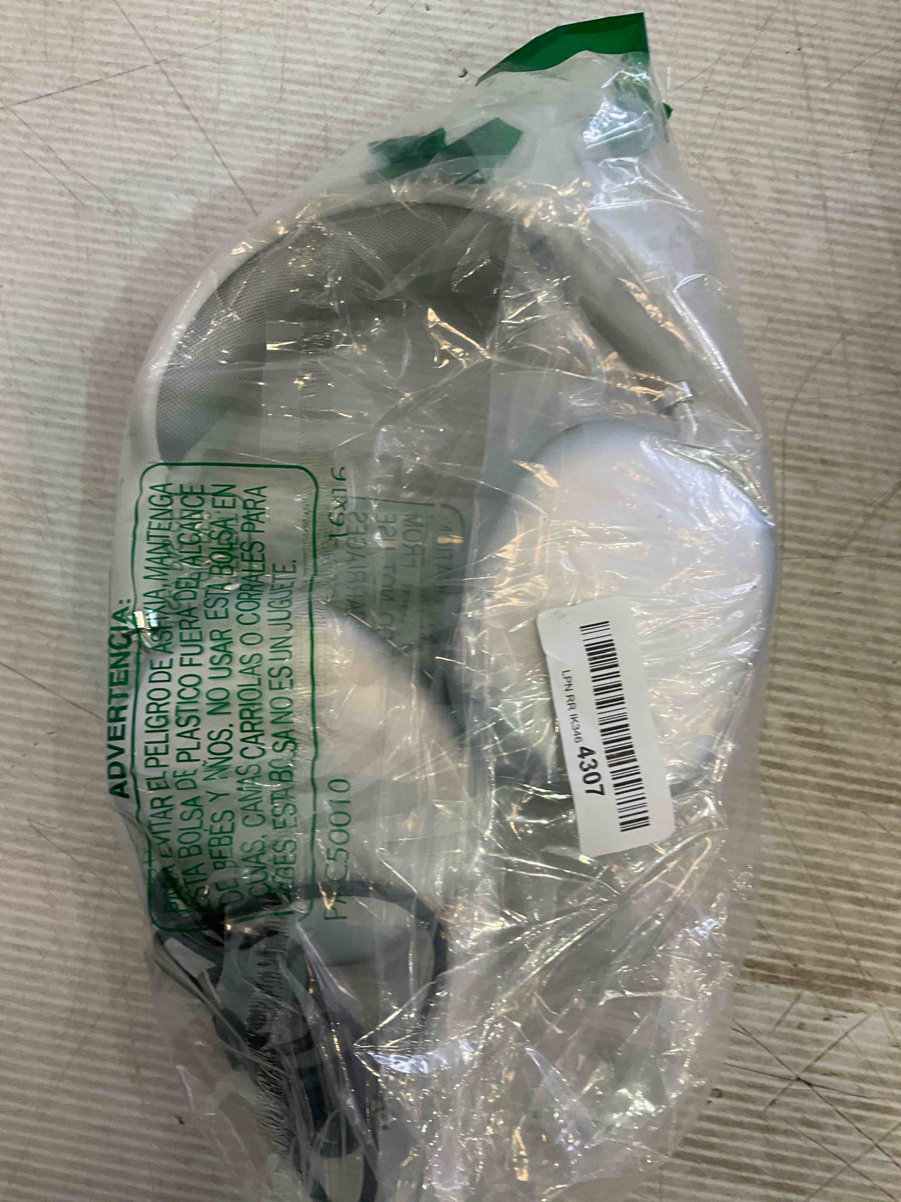 https://s3.amazonaws.com/lotting-images-prod/BargainHunt/EXS01498096_1717001890738.jpeg