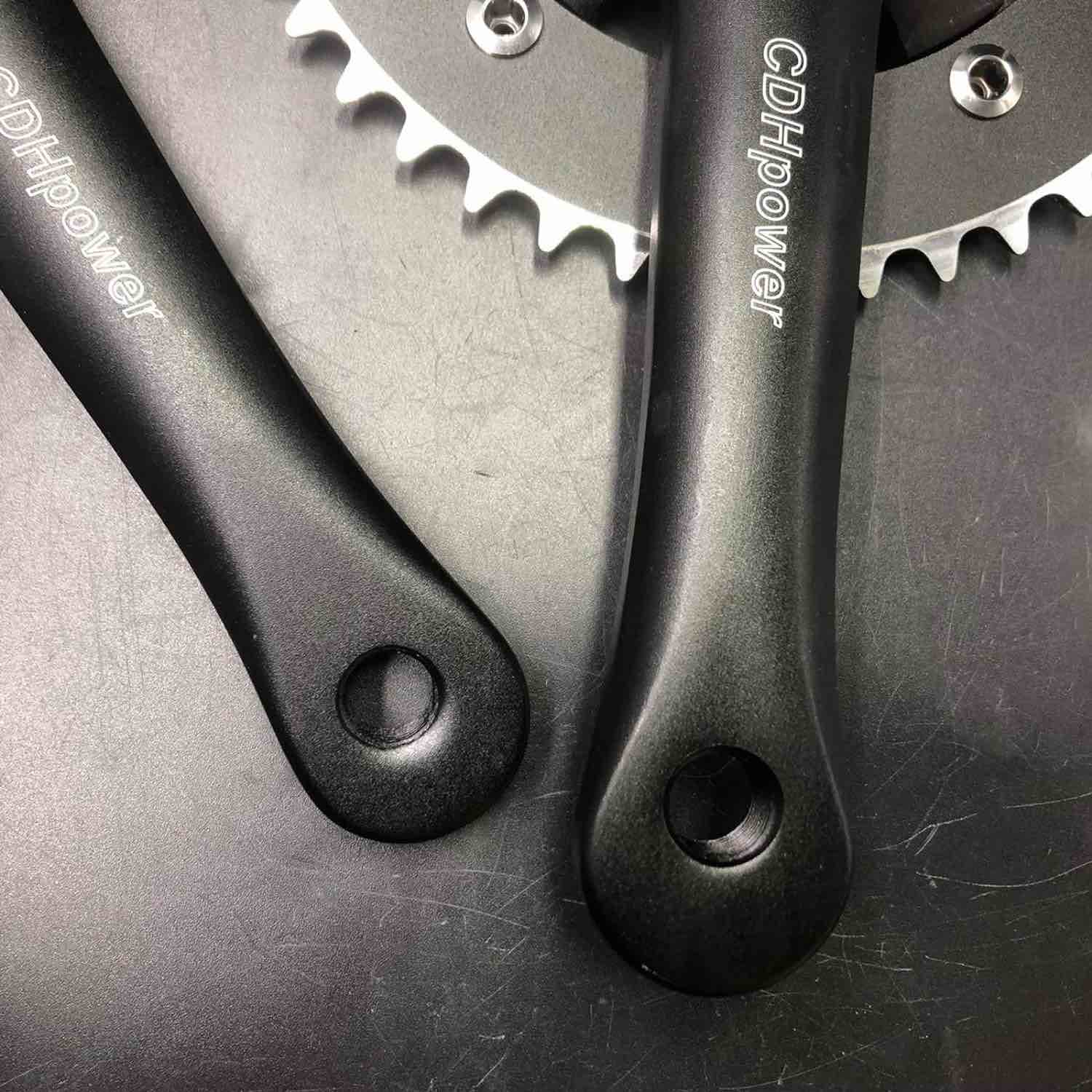 https://s3.amazonaws.com/lotting-images-prod/BargainHunt/EXS01498106_1717003655834.jpeg