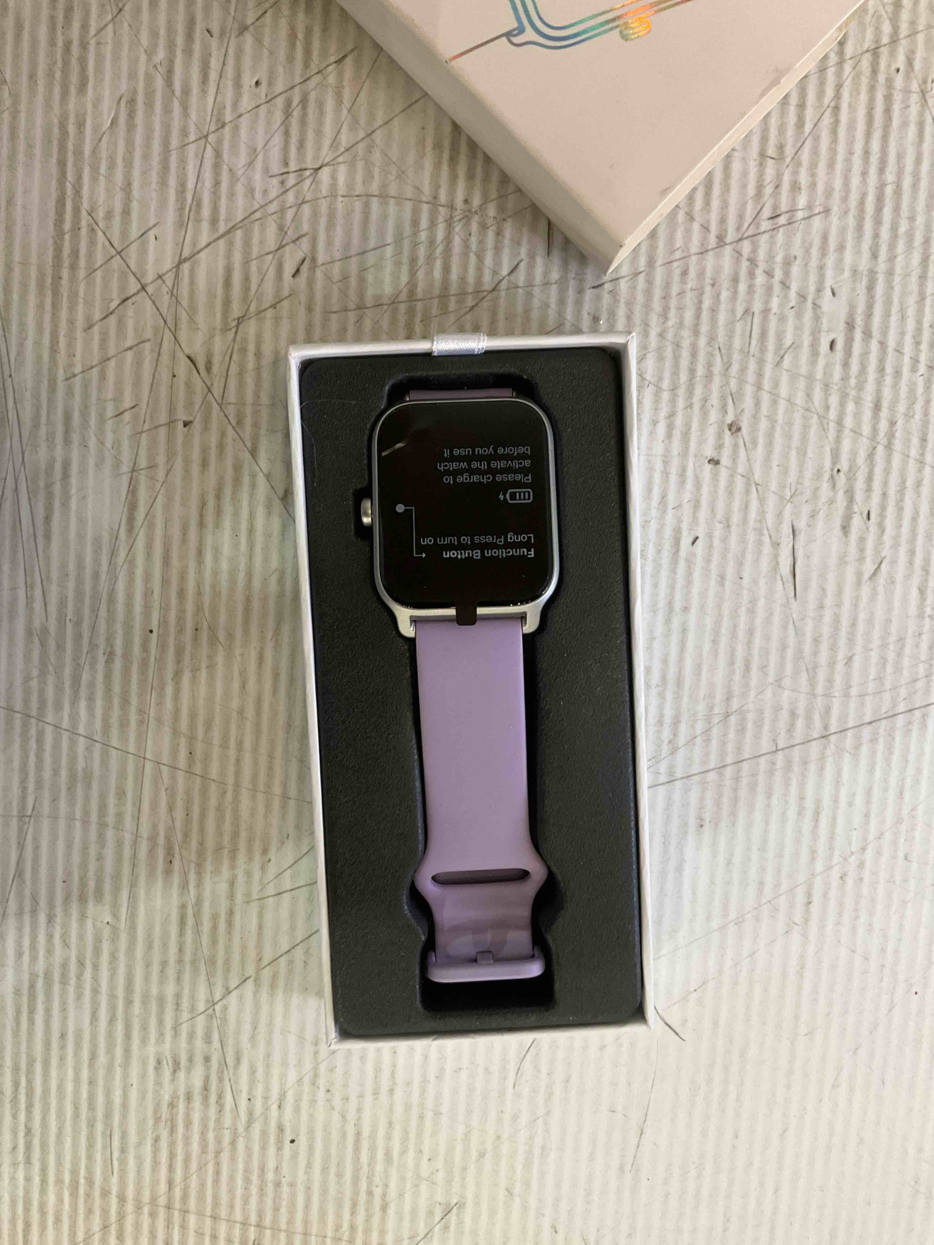 https://s3.amazonaws.com/lotting-images-prod/BargainHunt/EXS01498131_1717010417852.jpeg