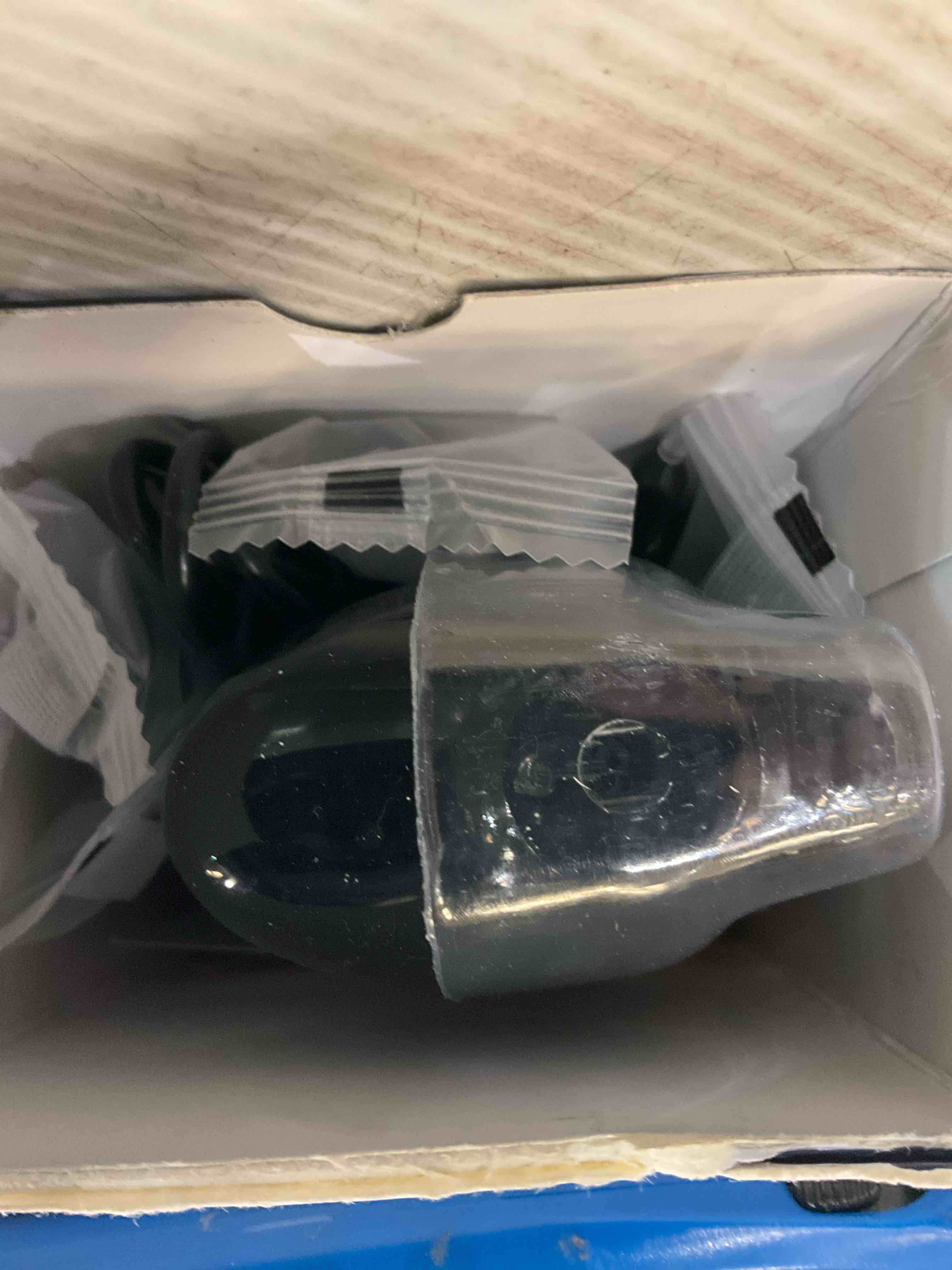 https://s3.amazonaws.com/lotting-images-prod/BargainHunt/EXS01498208_1717080726514.jpeg