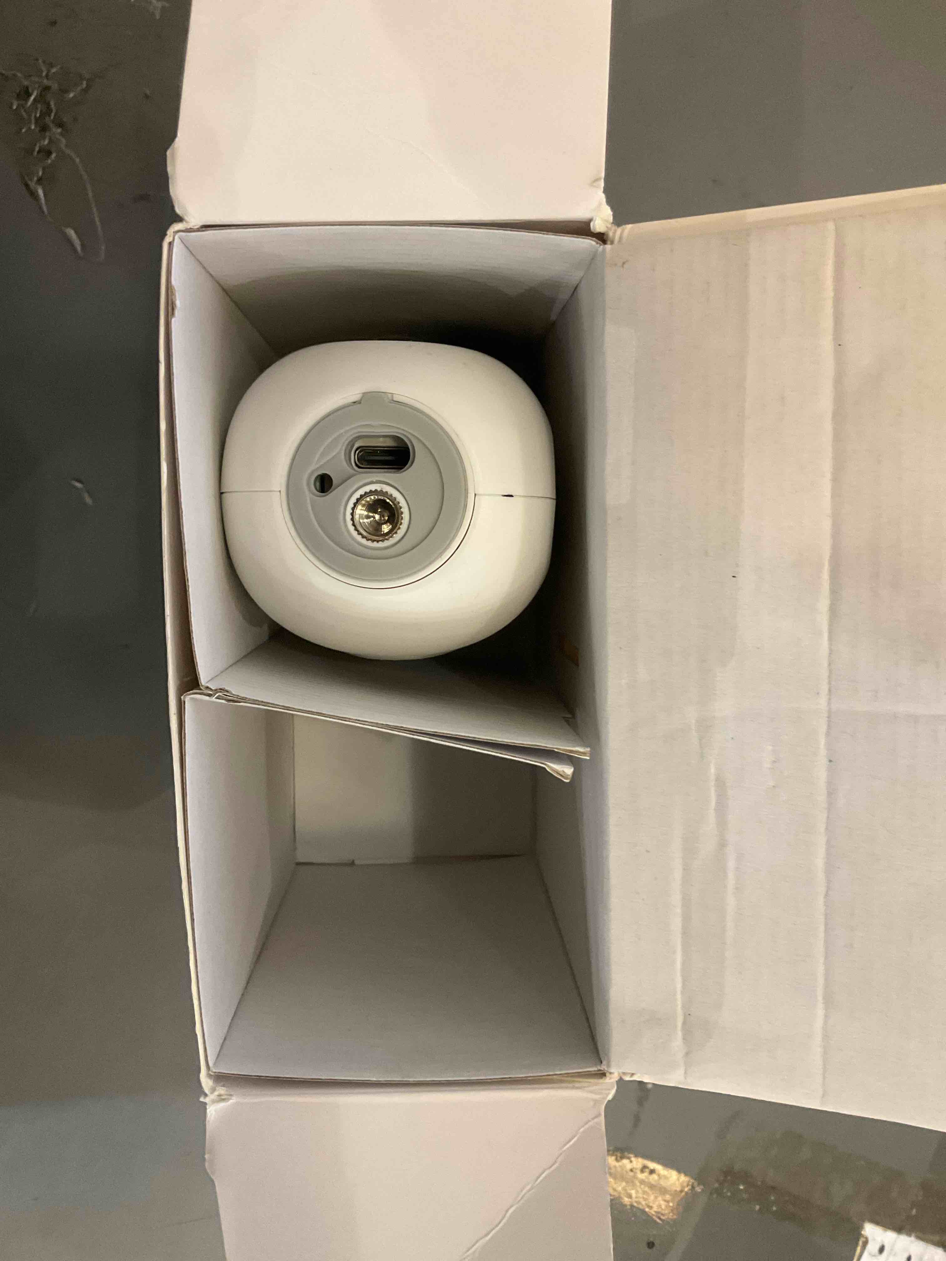 https://s3.amazonaws.com/lotting-images-prod/BargainHunt/EXS01498223_1717083534451.jpeg