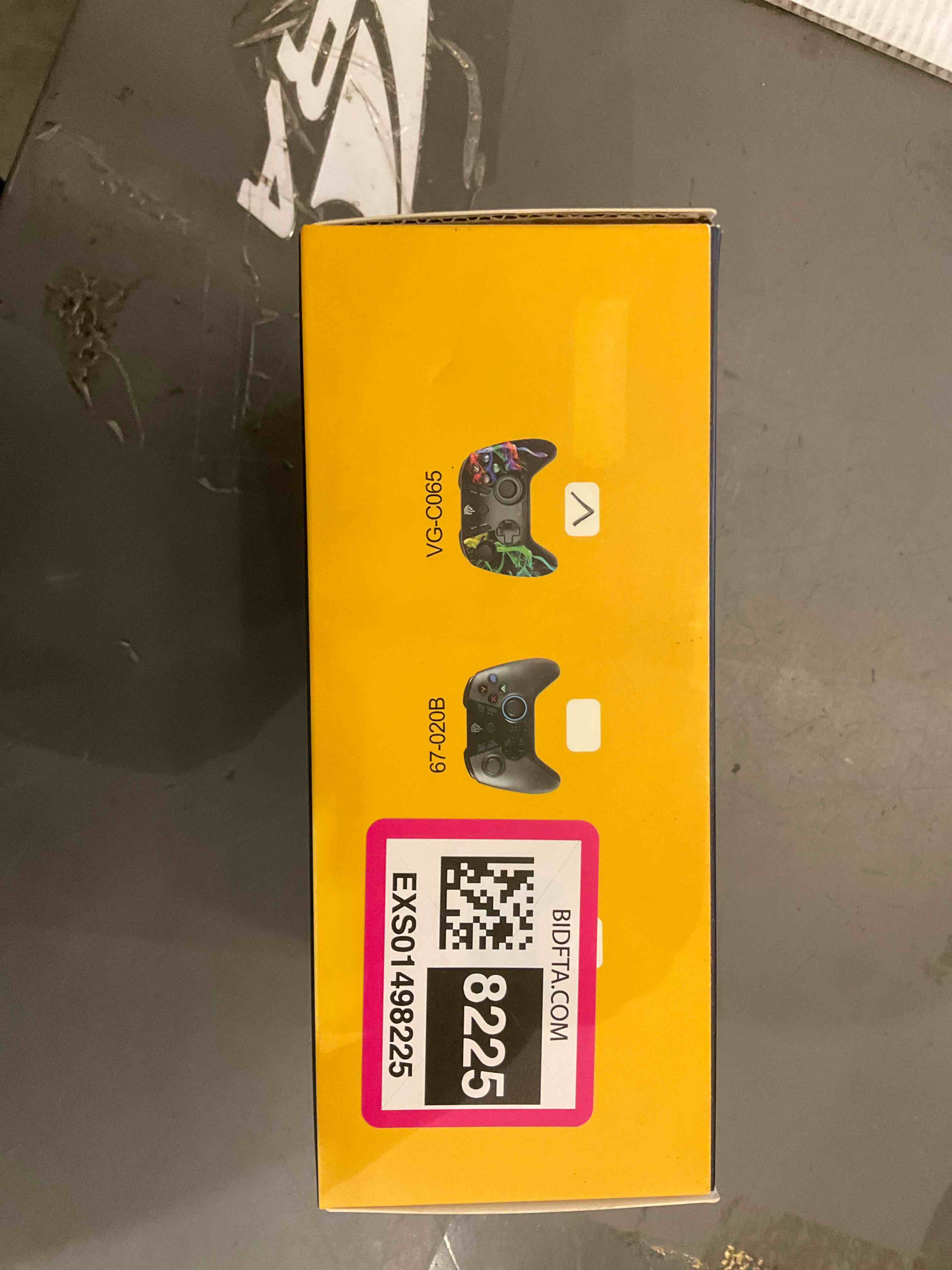 https://s3.amazonaws.com/lotting-images-prod/BargainHunt/EXS01498225_1717083690457.jpeg