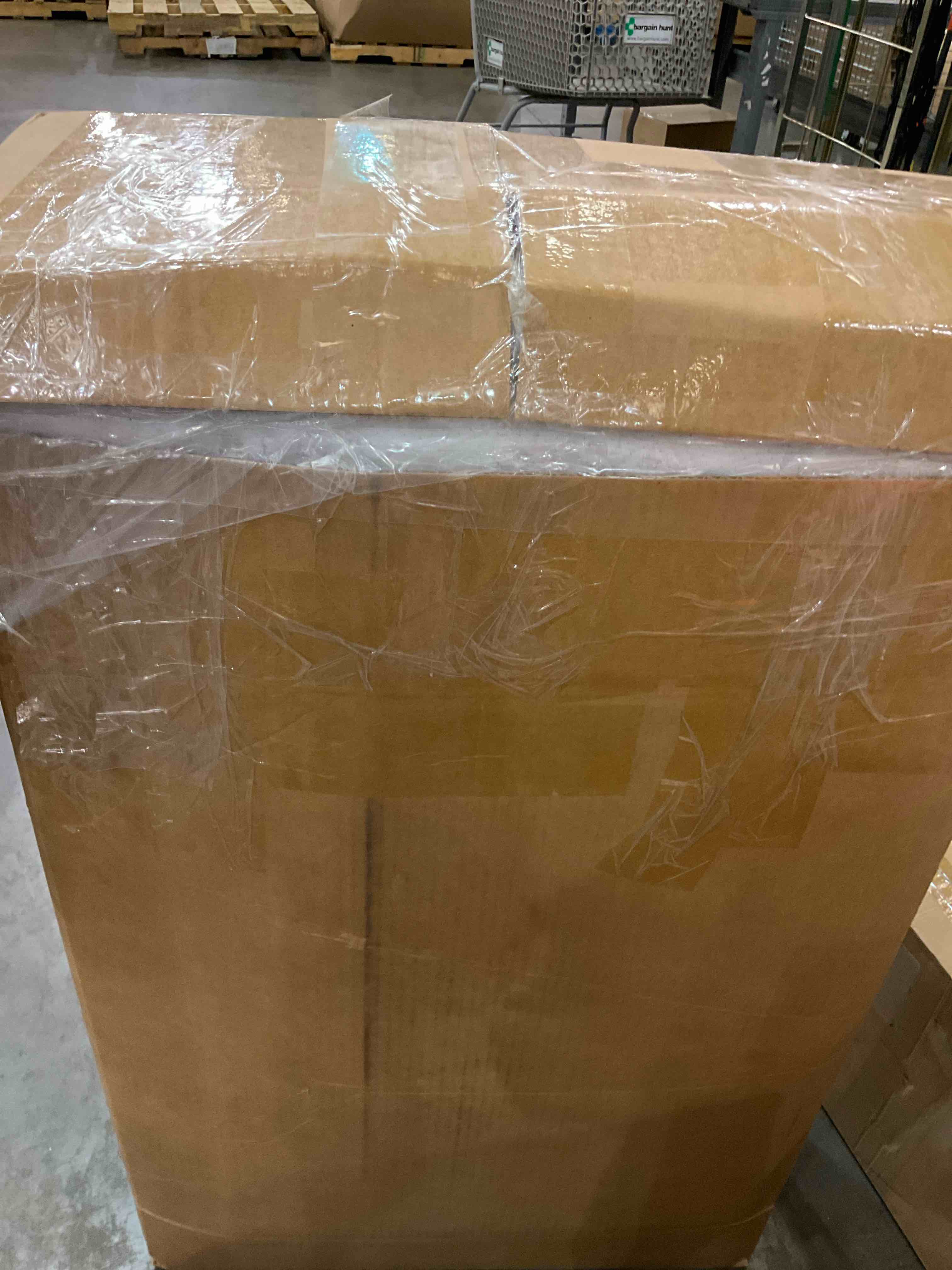 https://s3.amazonaws.com/lotting-images-prod/BargainHunt/EXS01498278_1717515271323.jpeg