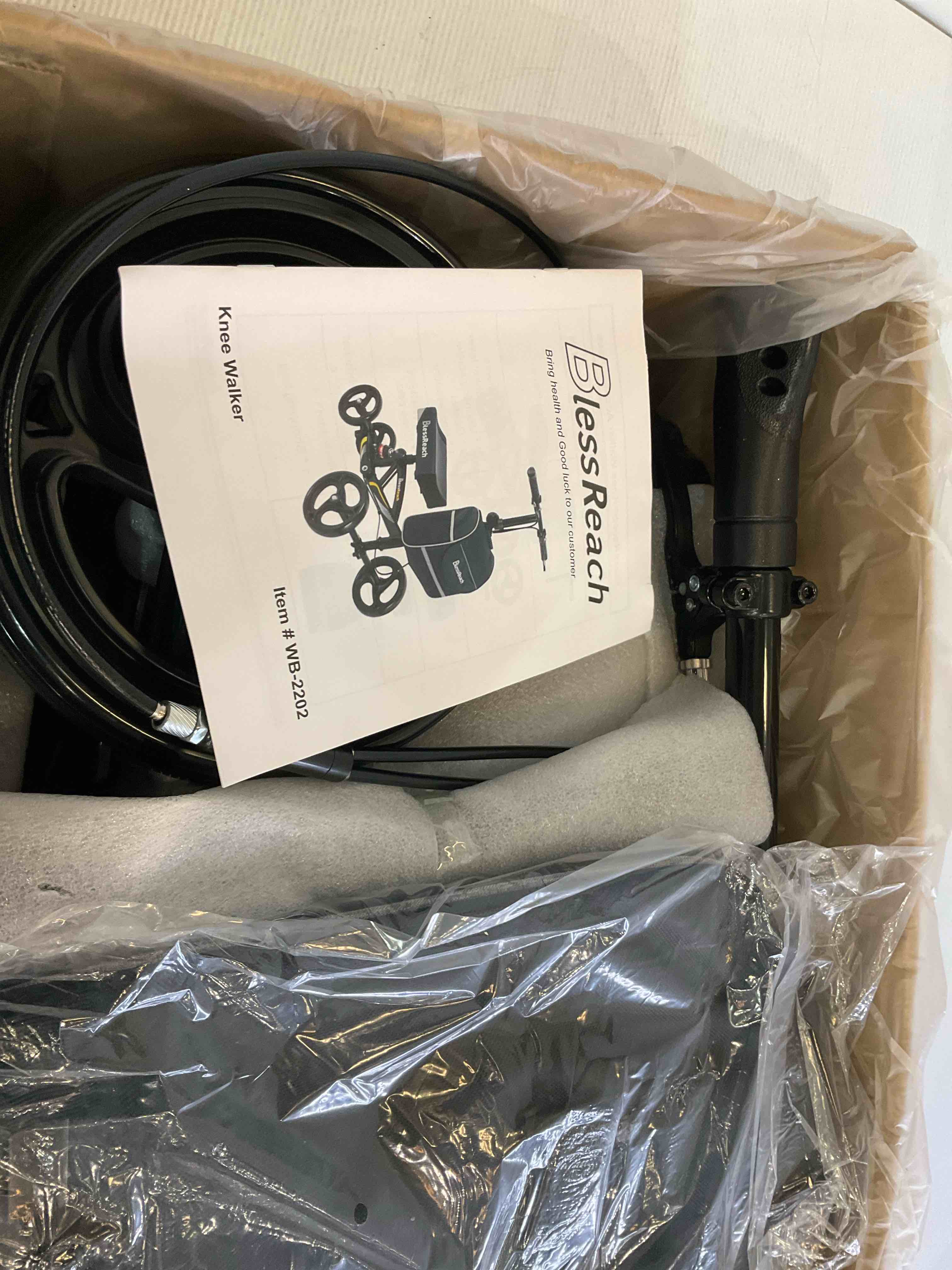 https://s3.amazonaws.com/lotting-images-prod/BargainHunt/EXS01498349_1717687359689.jpeg