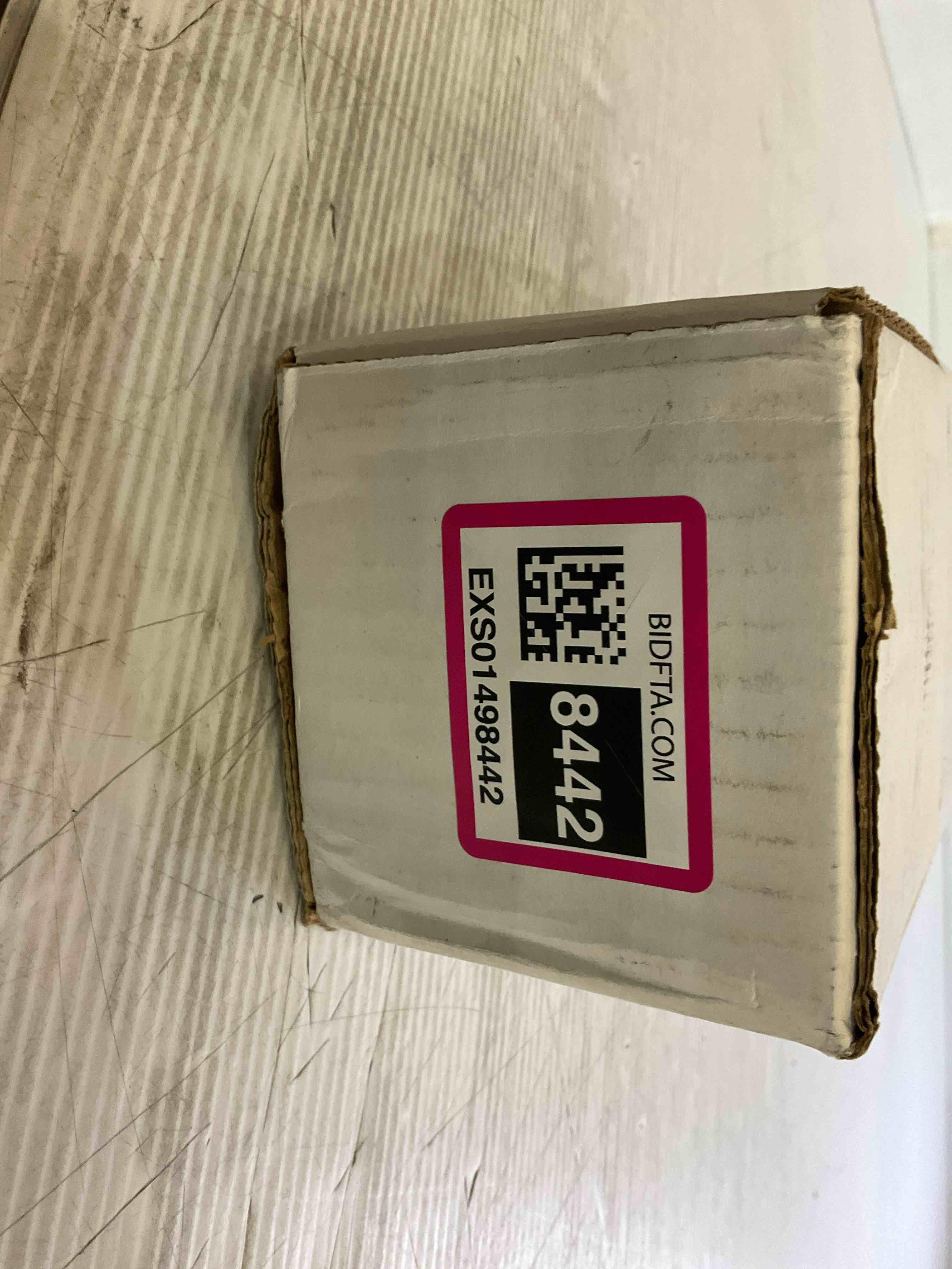 https://s3.amazonaws.com/lotting-images-prod/BargainHunt/EXS01498442_1718032628155.jpeg