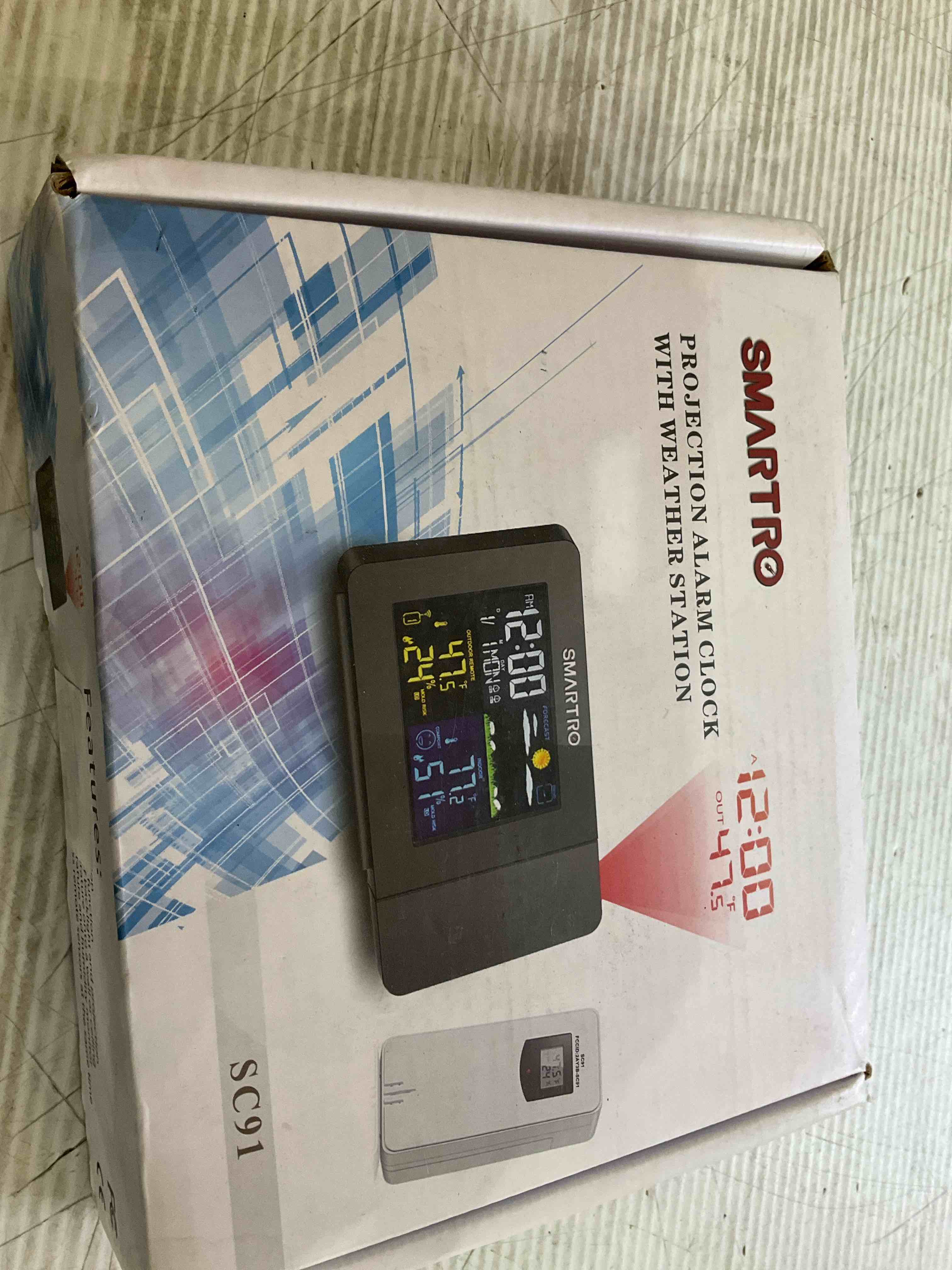 https://s3.amazonaws.com/lotting-images-prod/BargainHunt/EXS01498486_1718114840568.jpeg