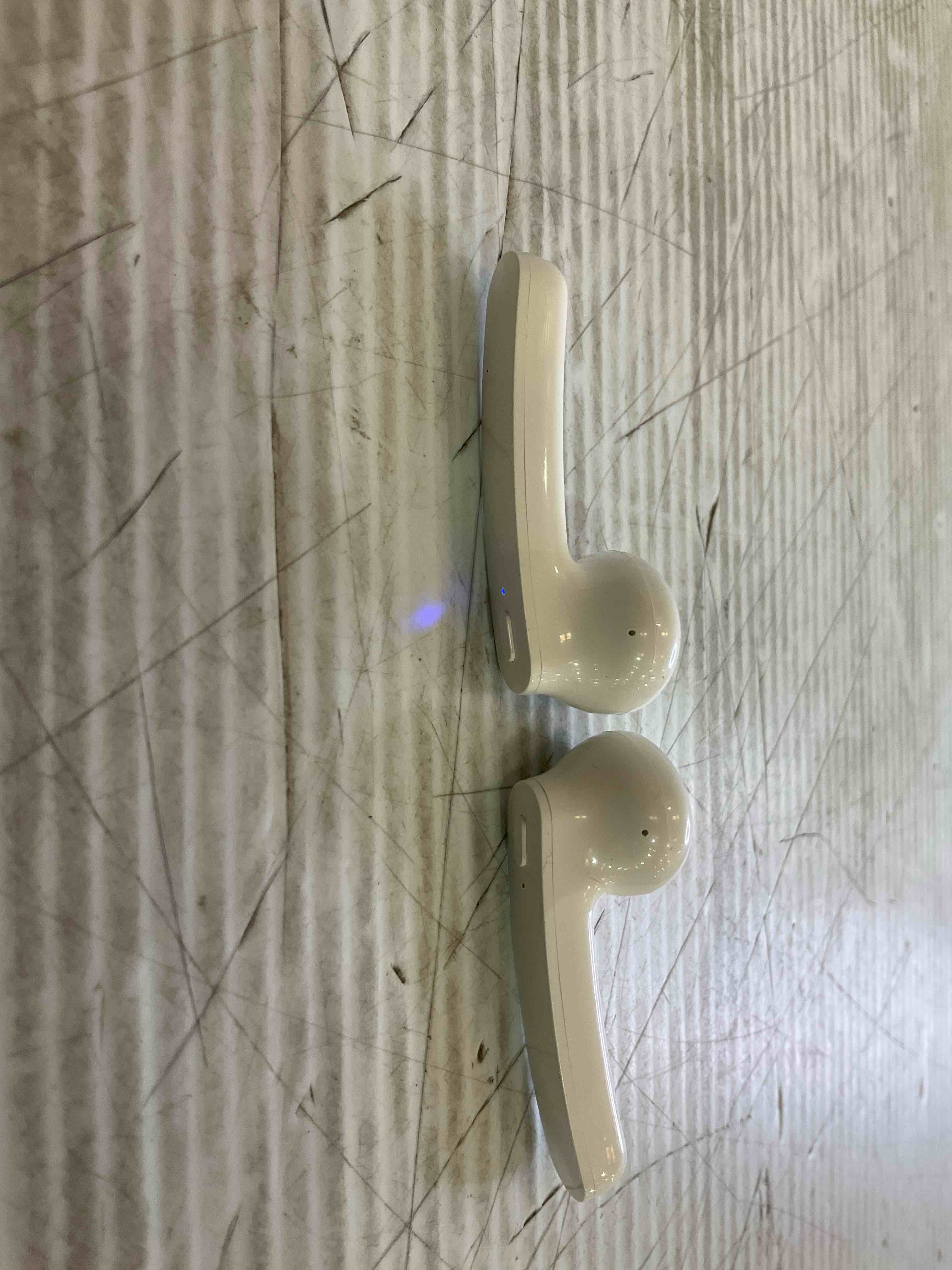 https://s3.amazonaws.com/lotting-images-prod/BargainHunt/EXS01498491_1718116622192.jpeg