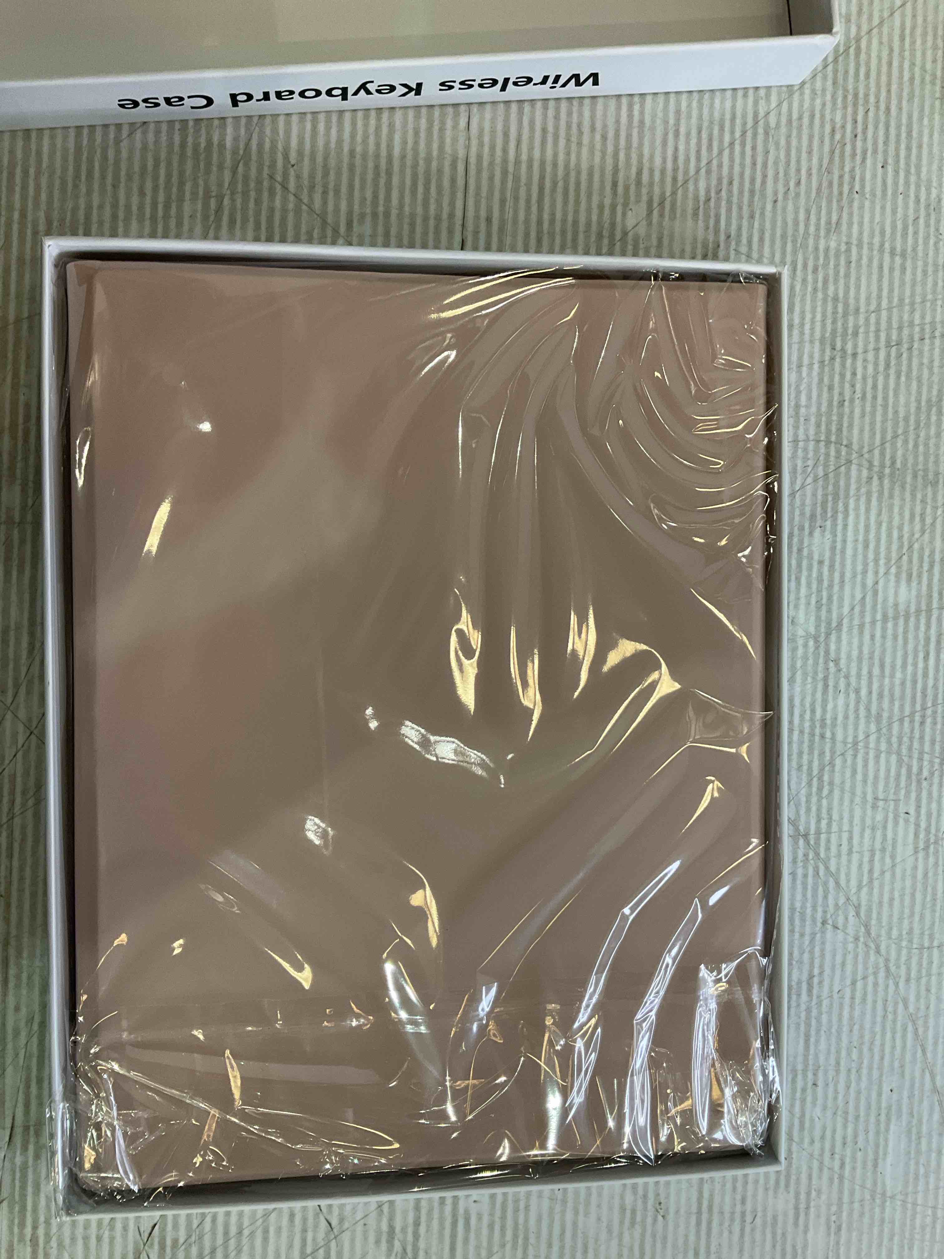 https://s3.amazonaws.com/lotting-images-prod/BargainHunt/EXS01498500_1718118245309.jpeg