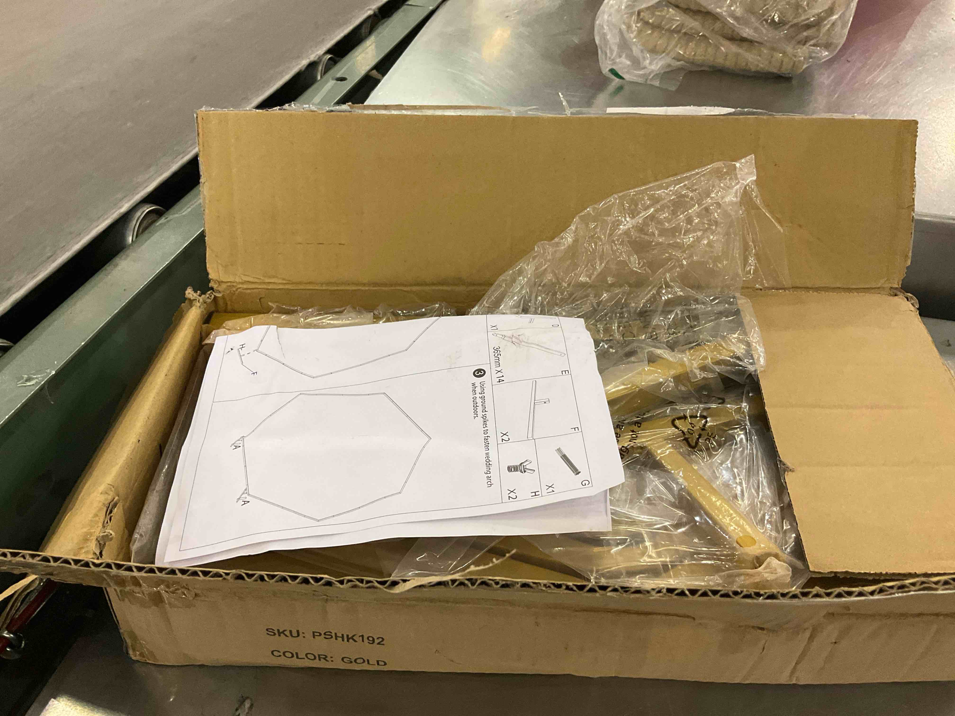 https://s3.amazonaws.com/lotting-images-prod/BargainHunt/EXS01499082_1717421680803.jpeg